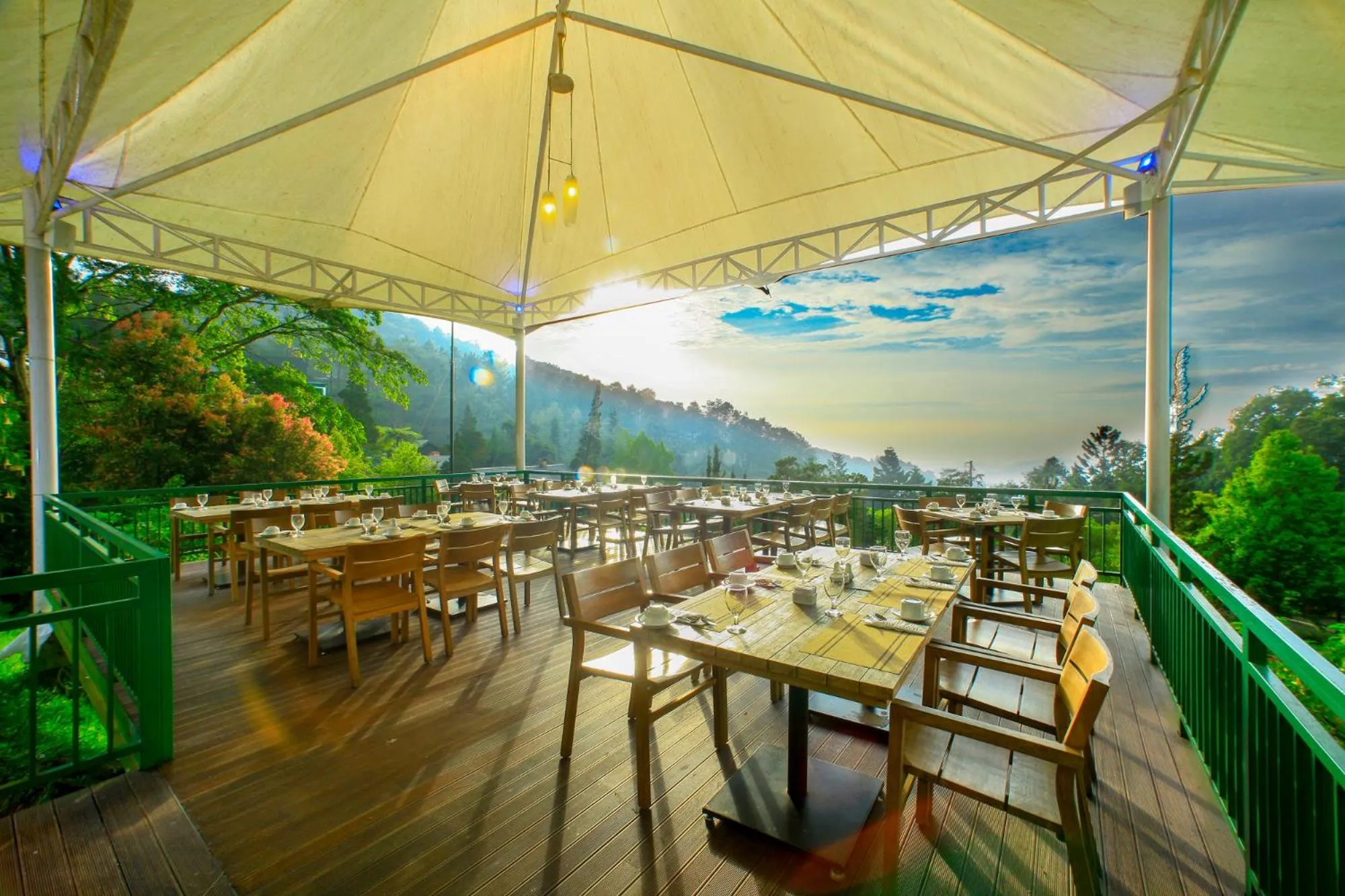 Breakfast in Puncak Pass Resort