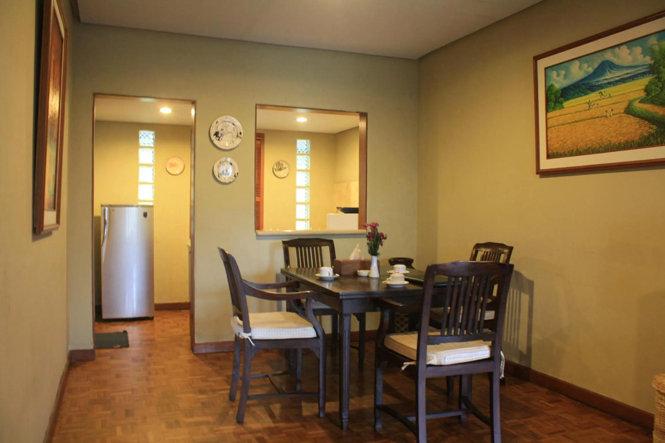 Dining area in Puncak Pass Resort