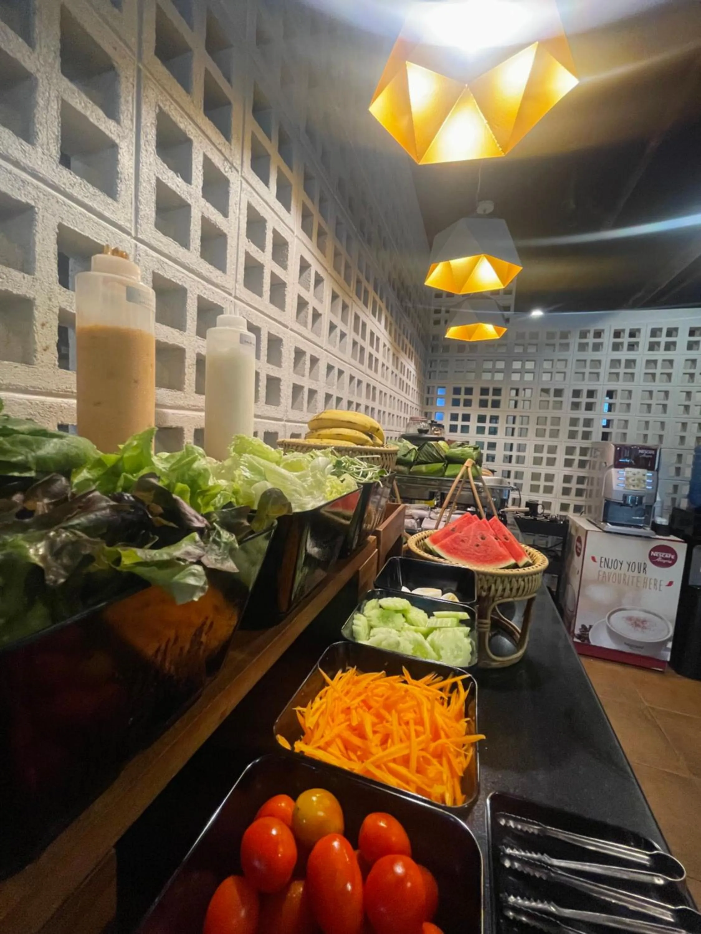 Breakfast in the echo hotel