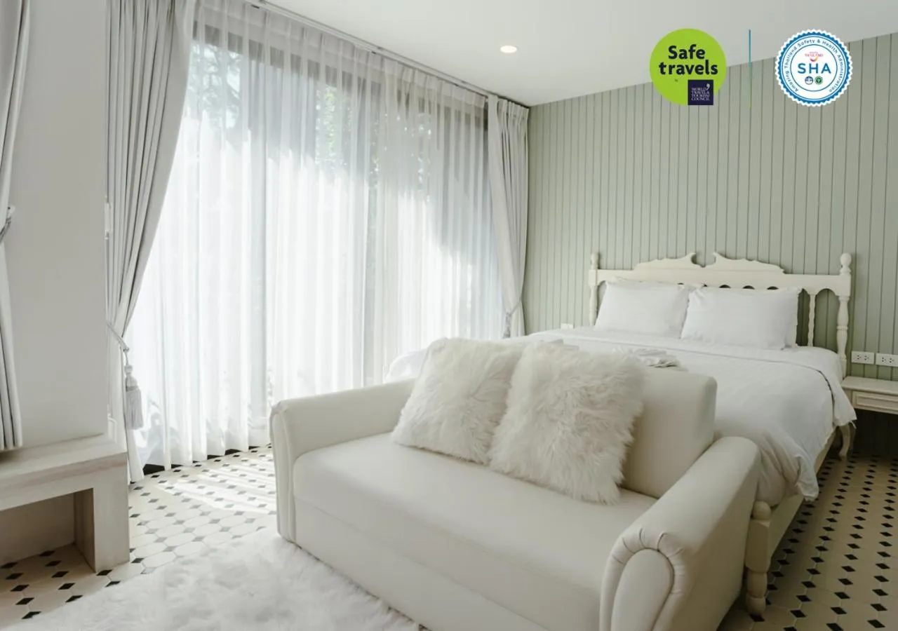 Bedroom, Bed in the echo hotel