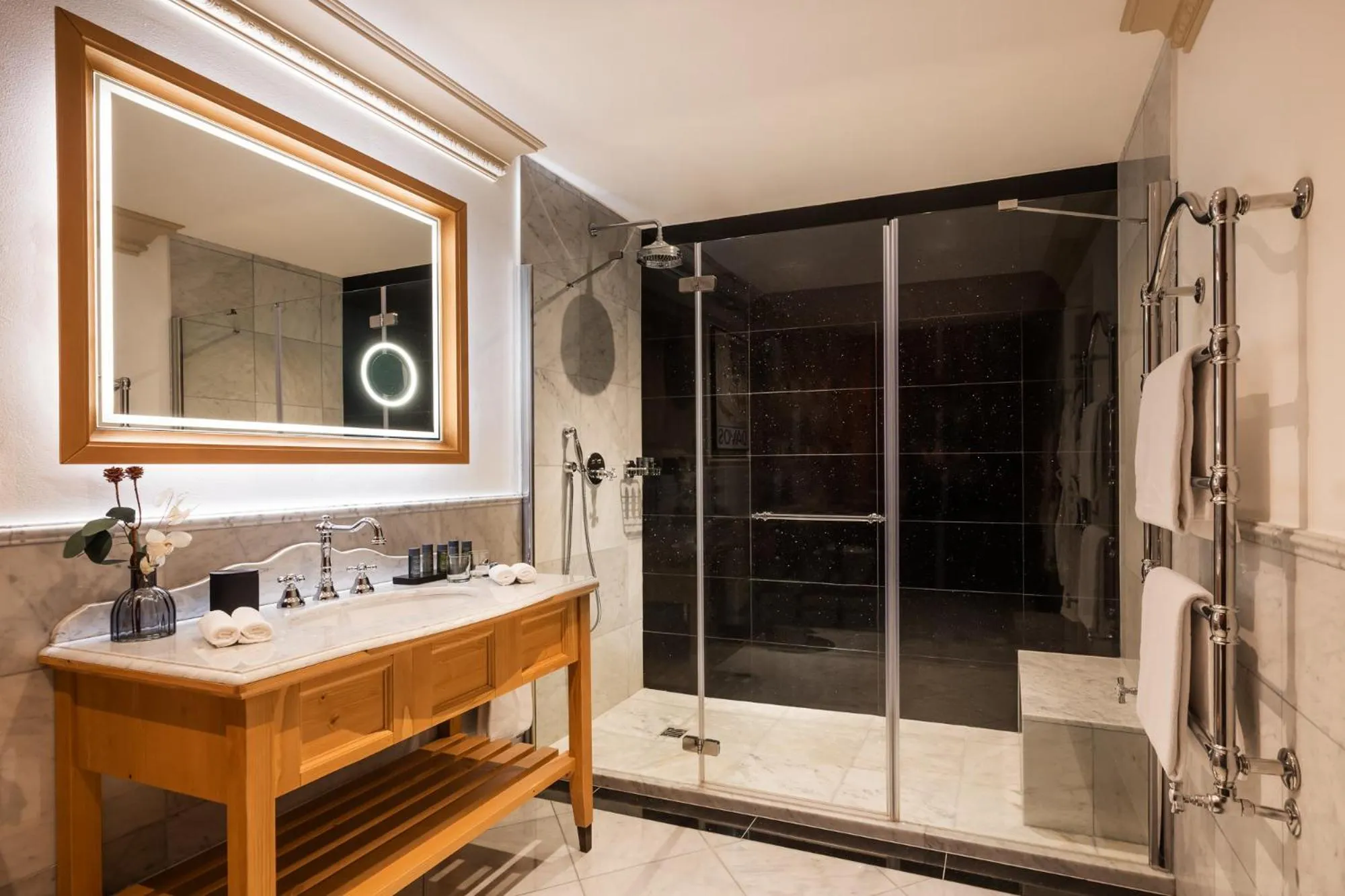 Bathroom in Hotel Flüela Davos - The Unbound Collection by Hyatt