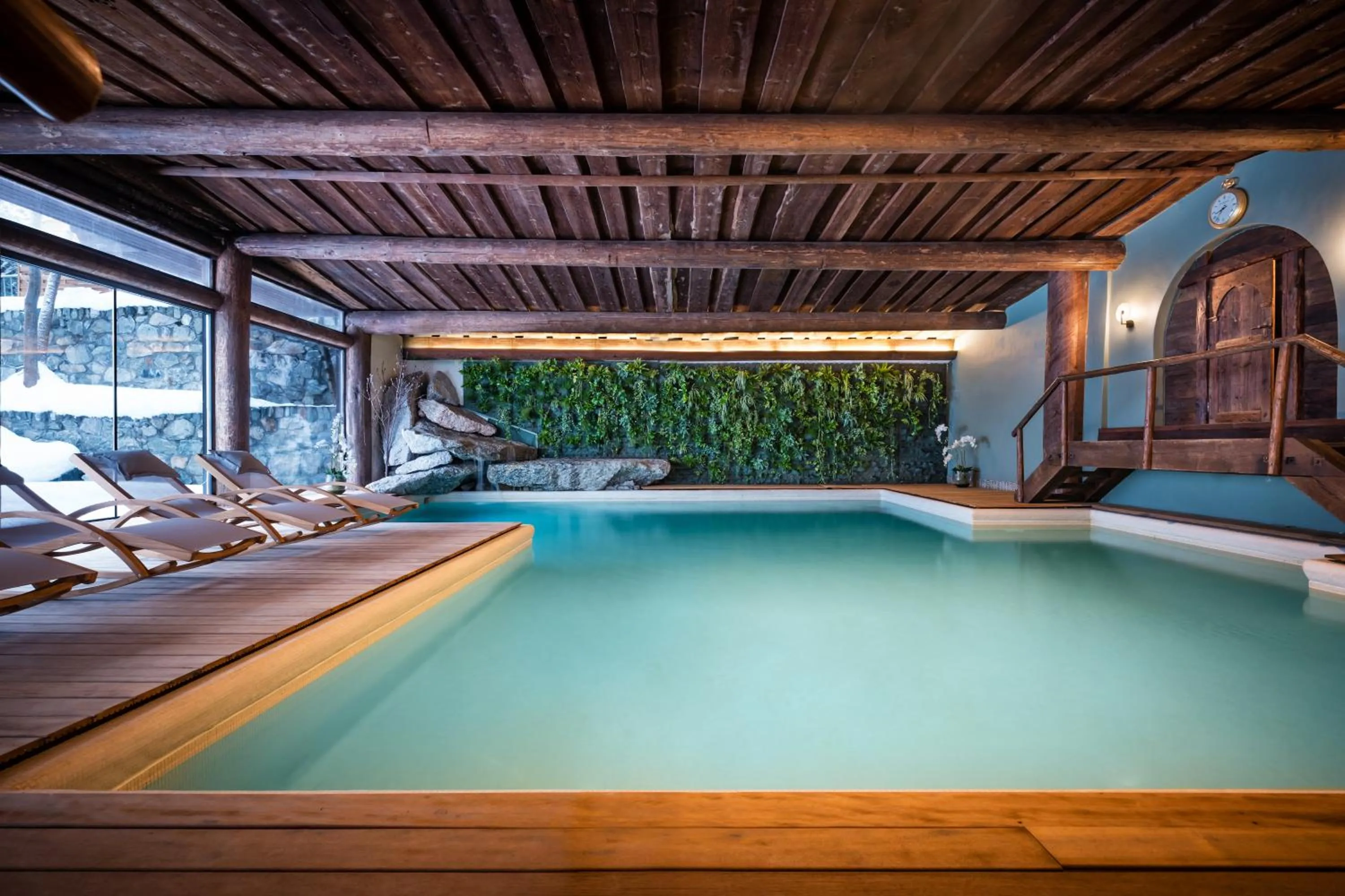 Swimming pool in Hotel Flüela Davos - The Unbound Collection by Hyatt