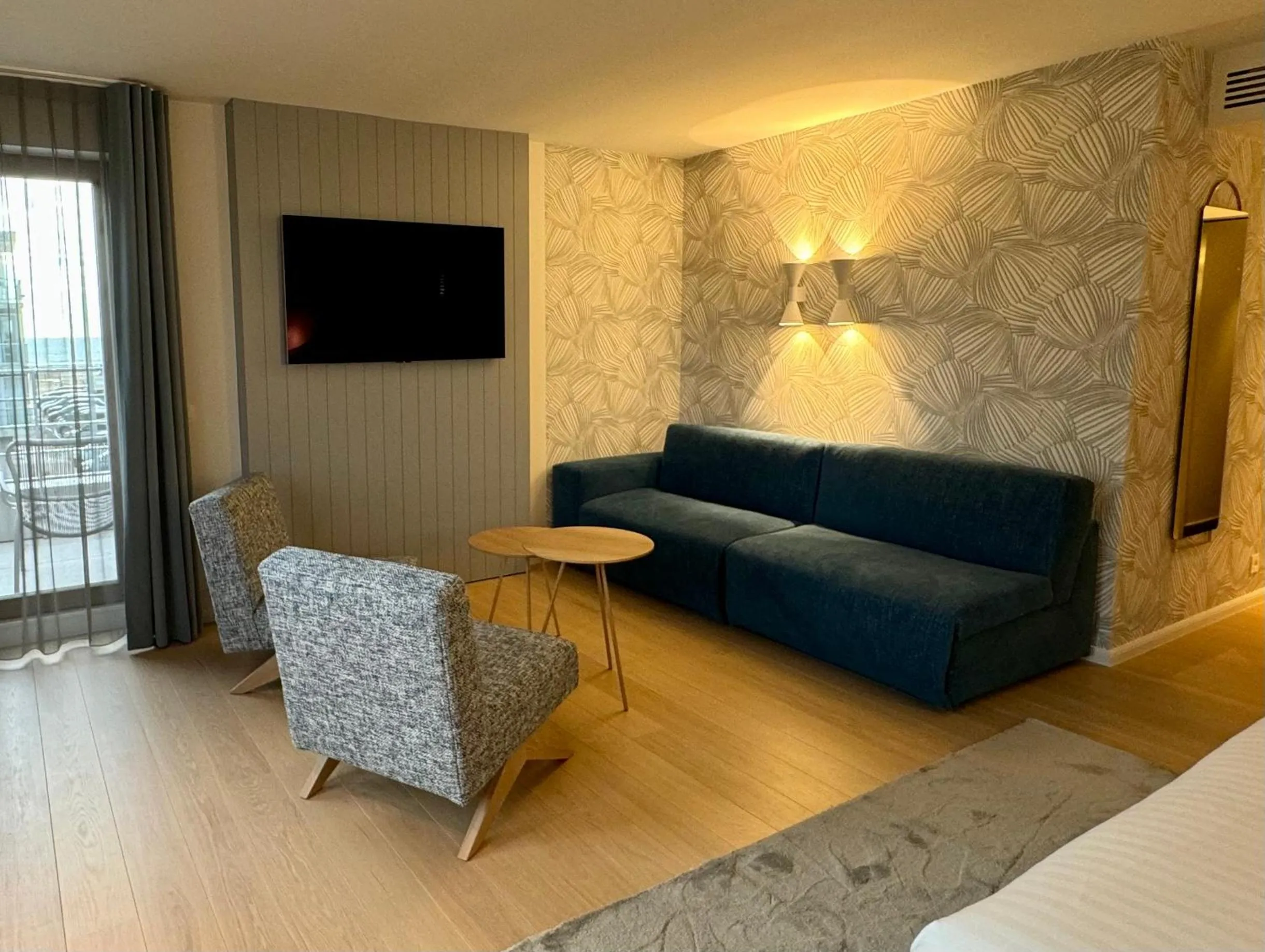 Seating area in Hotel Iris