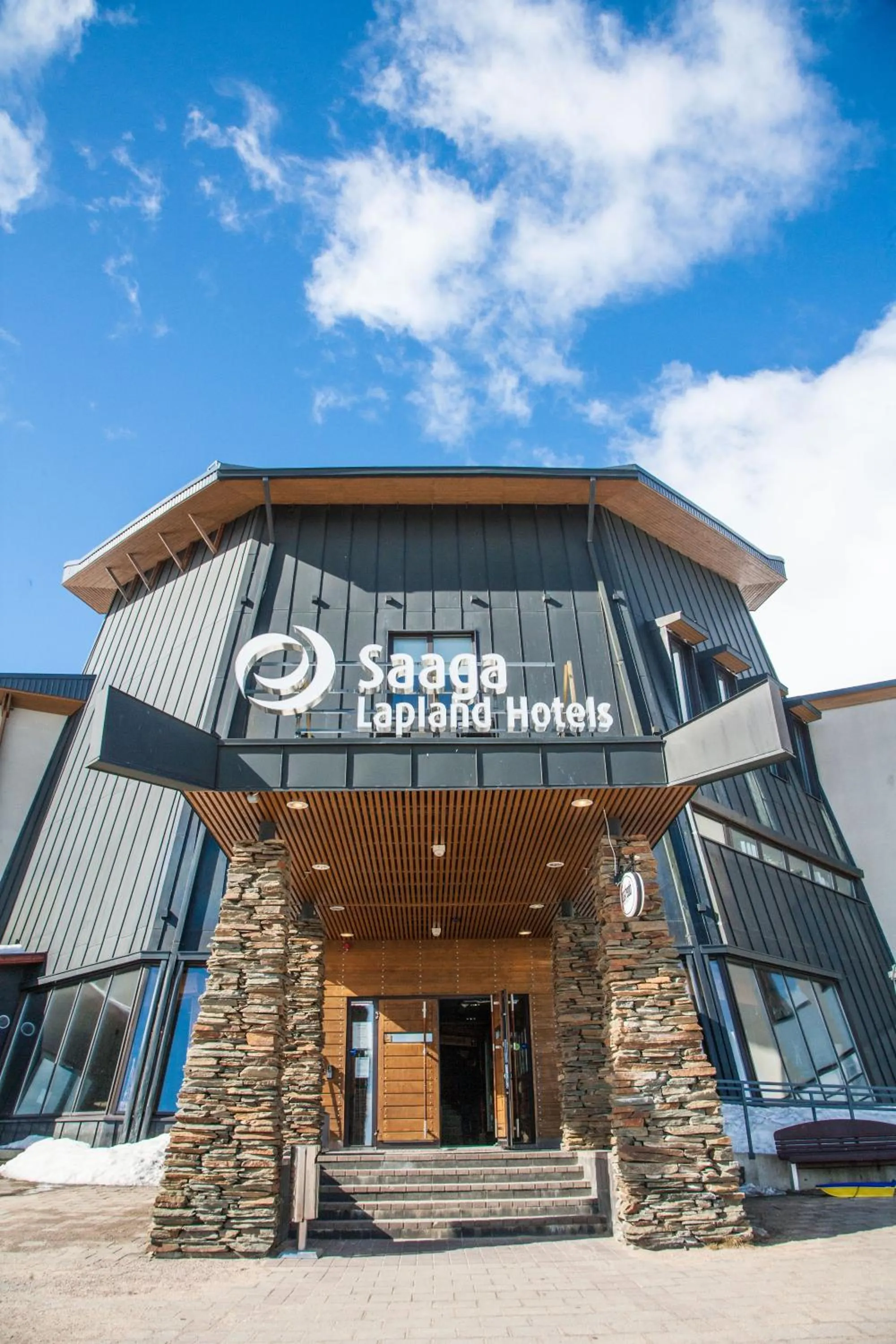Facade/entrance in Lapland Hotels Saaga