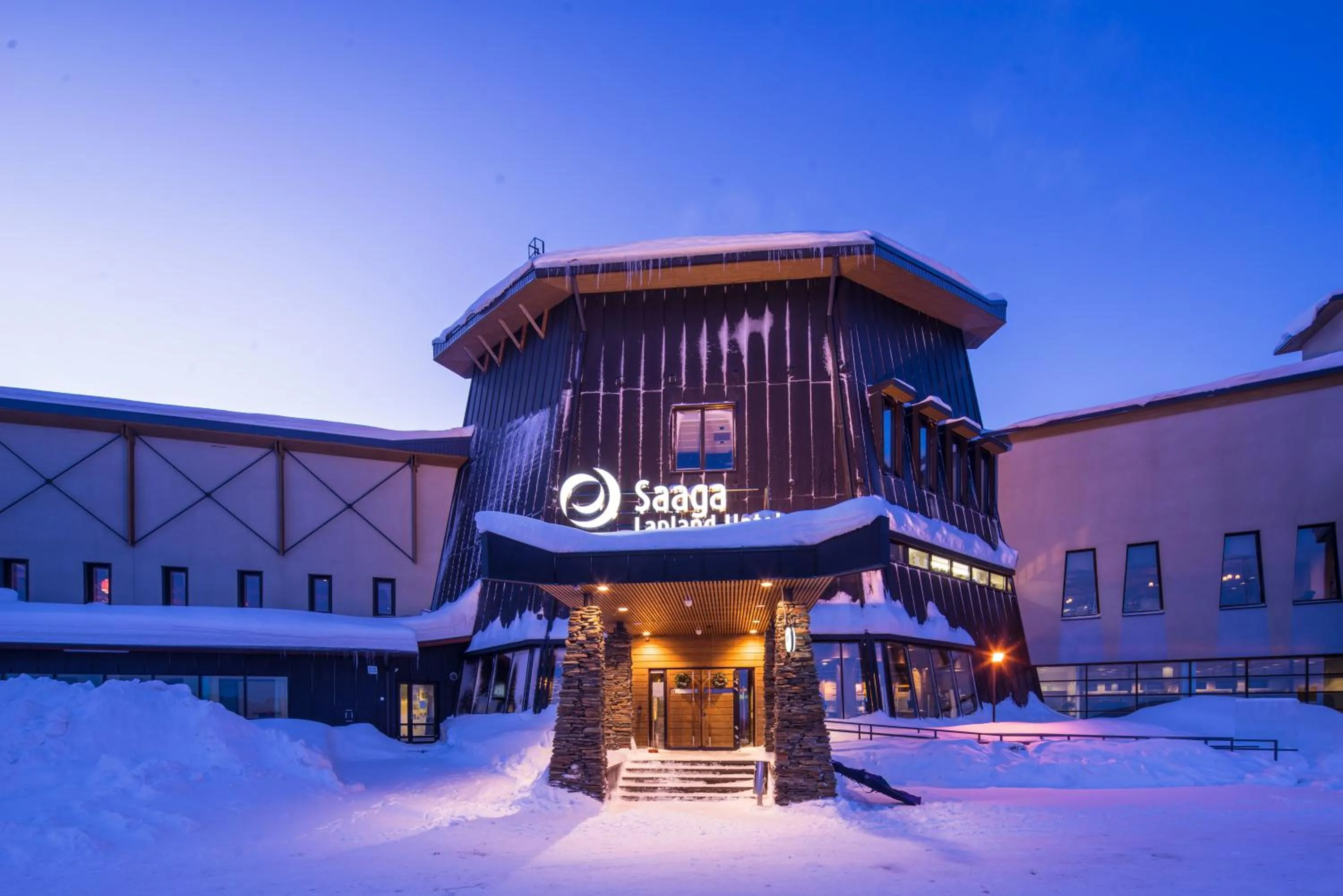 Facade/entrance in Lapland Hotels Saaga