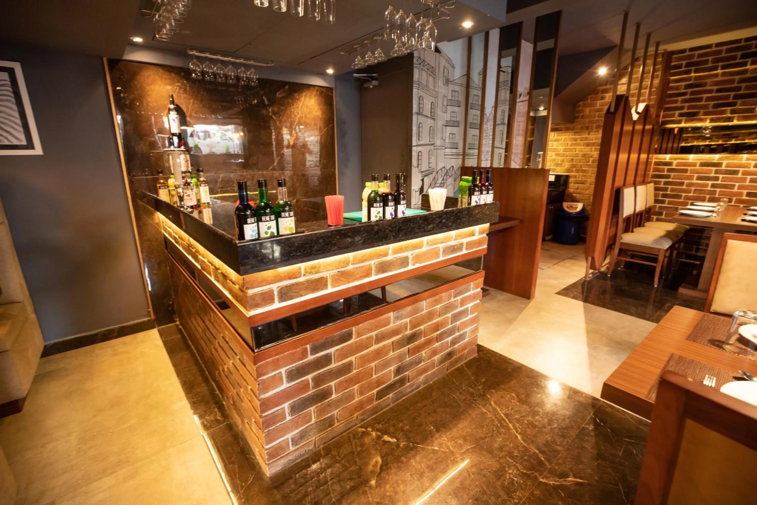 Lounge or bar in Hotel Paramos Inn