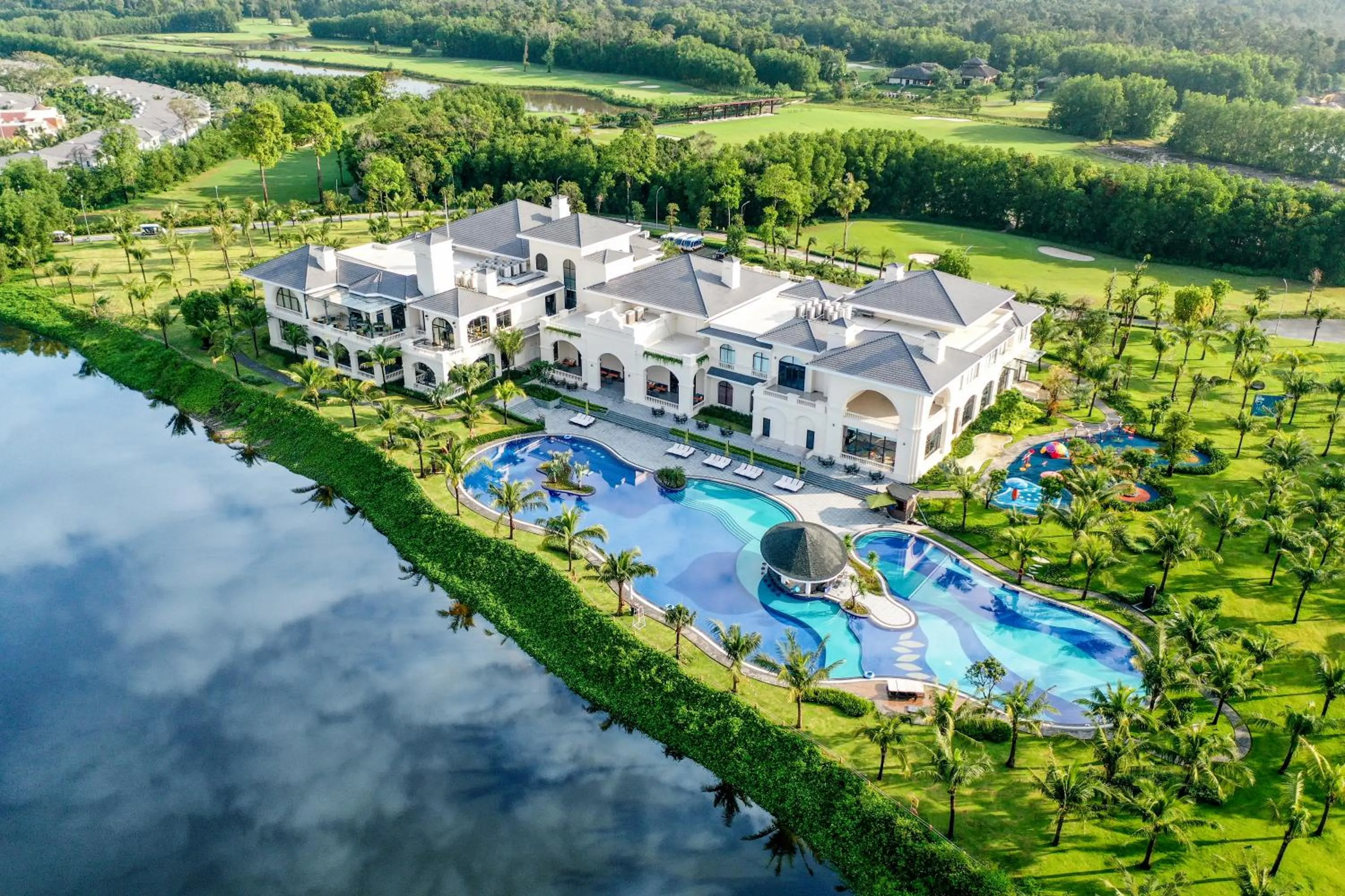 Property building in Vinpearl Wonderworld Phu Quoc