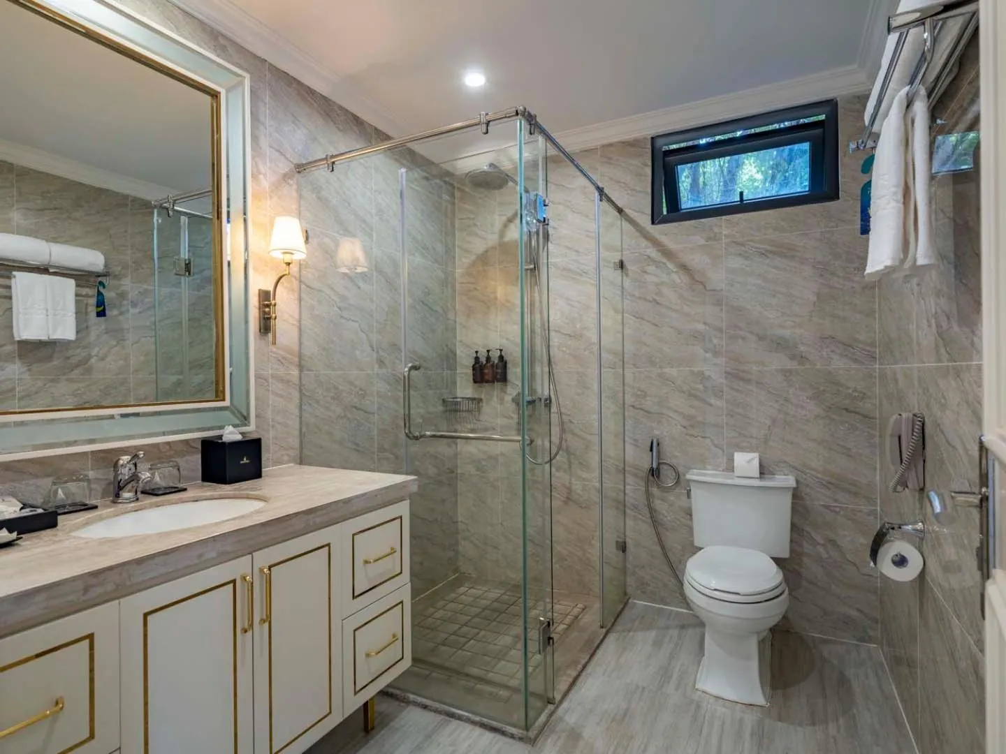 Bathroom in Vinpearl Wonderworld Phu Quoc