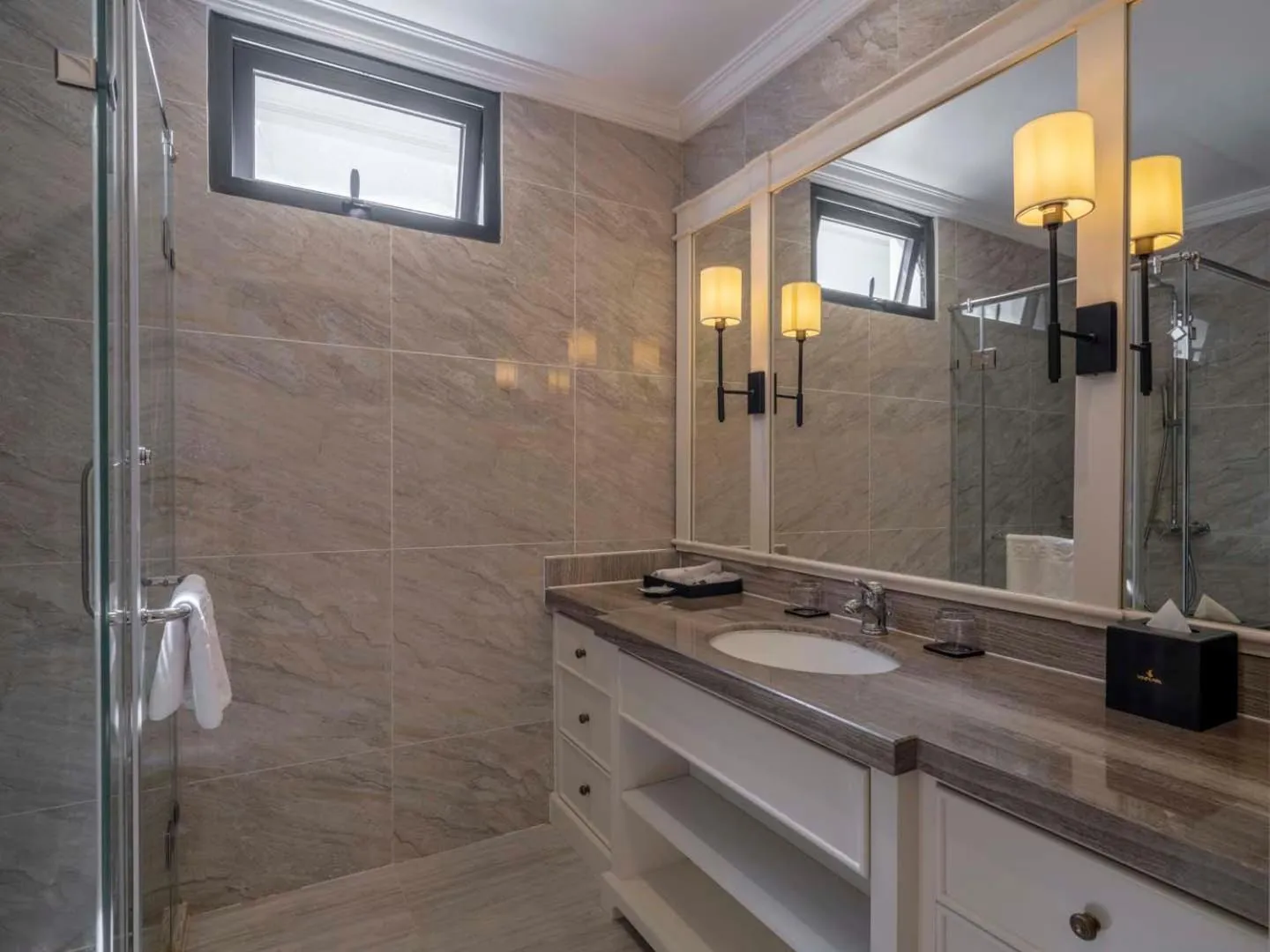 Bathroom in Vinpearl Wonderworld Phu Quoc