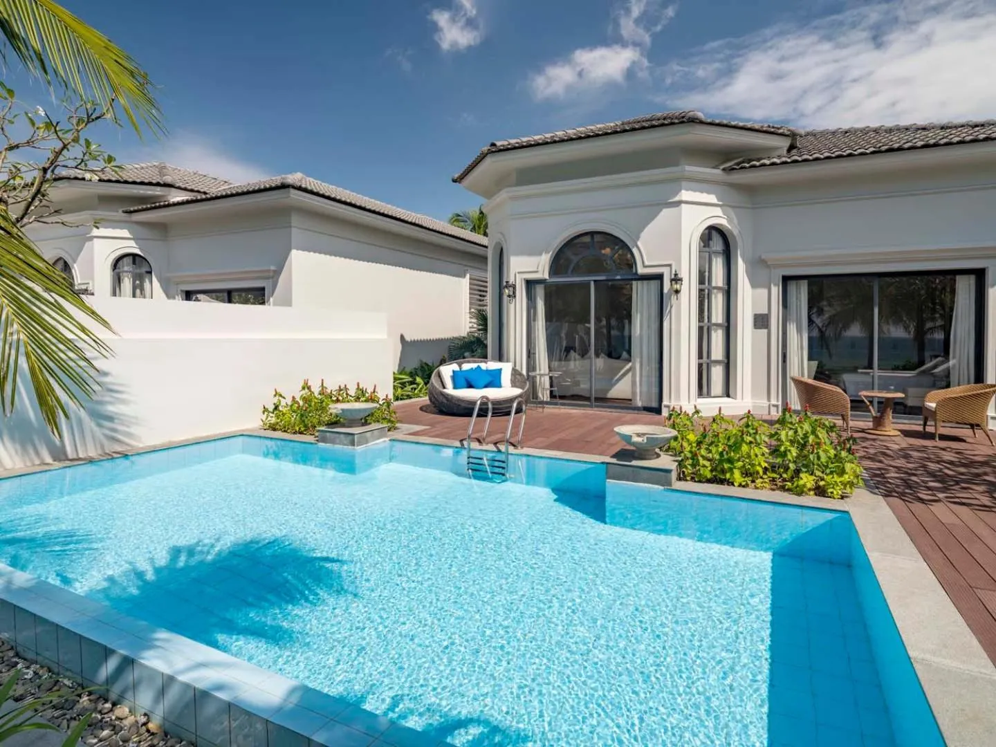 Swimming pool in Vinpearl Wonderworld Phu Quoc