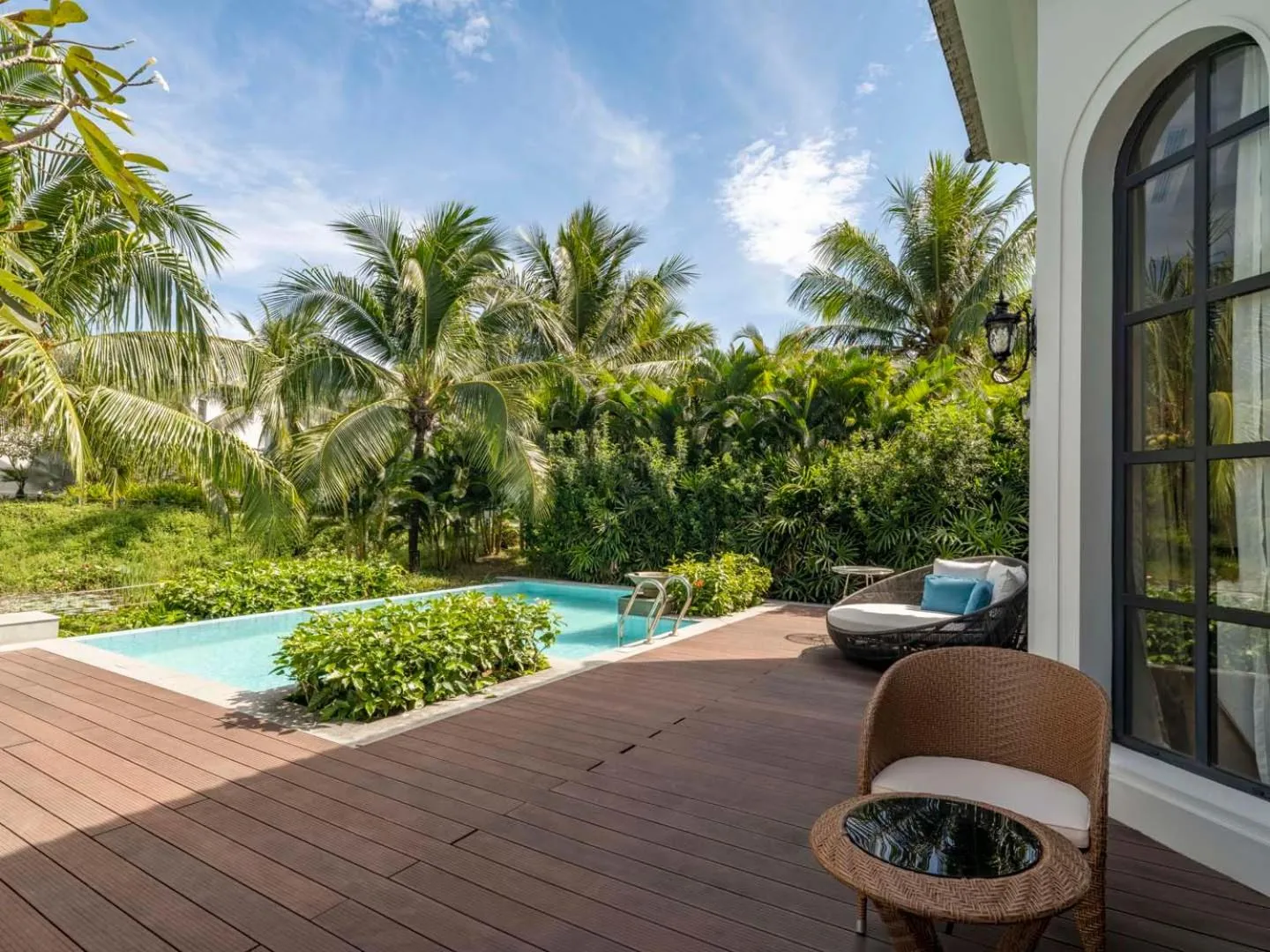 Swimming pool in Vinpearl Wonderworld Phu Quoc