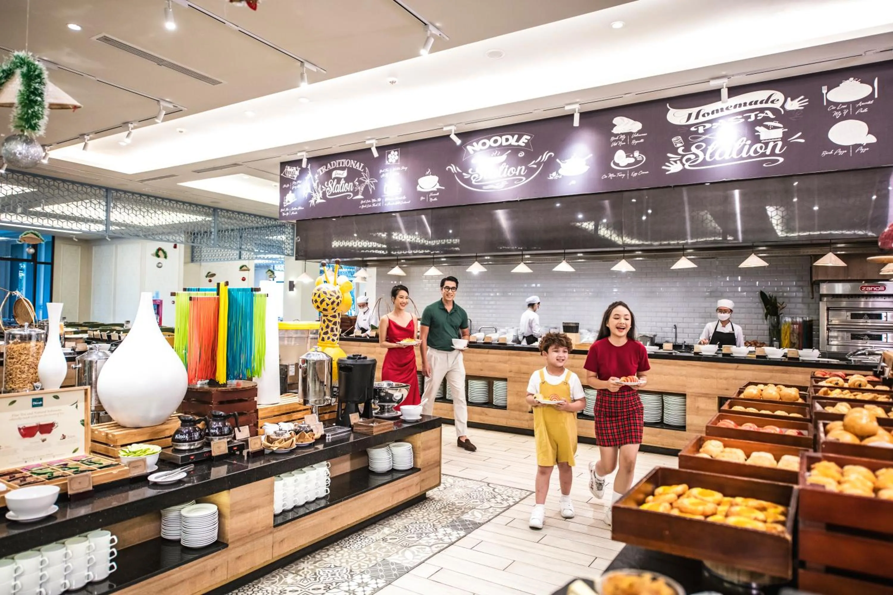 Restaurant/places to eat in Vinpearl Wonderworld Phu Quoc