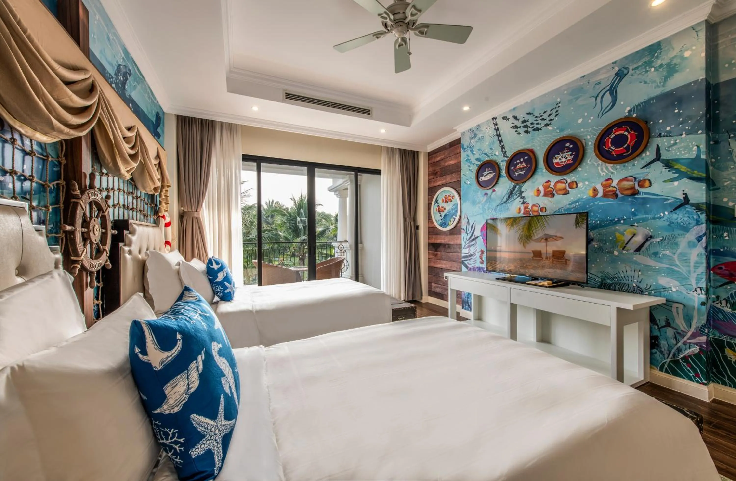 Bedroom, Bed in Vinpearl Wonderworld Phu Quoc