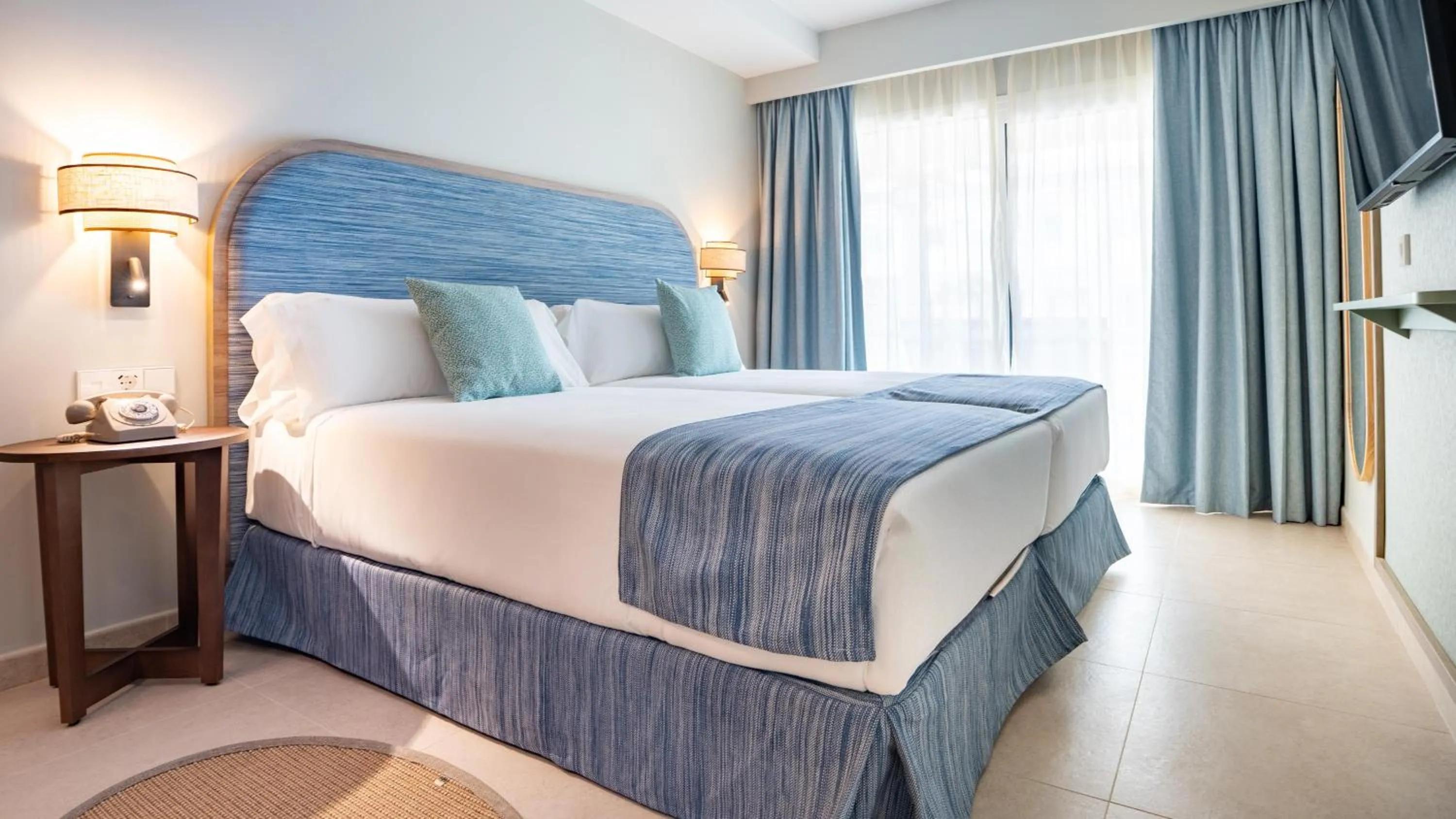 Photo of the whole room, Bed in HD Lobos Natura Fuerteventura