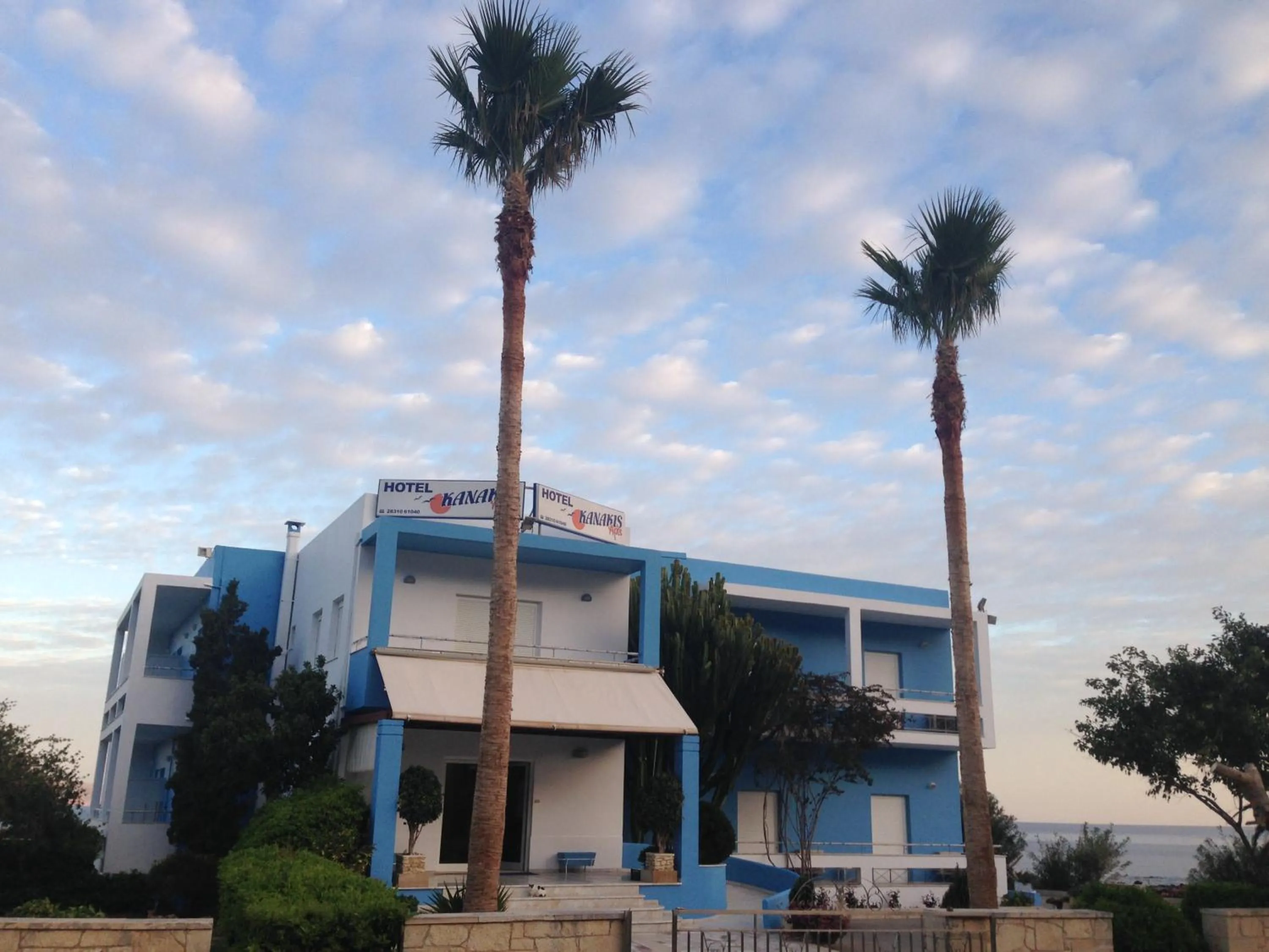 Property building in Kanakis Blue Beach Apartments