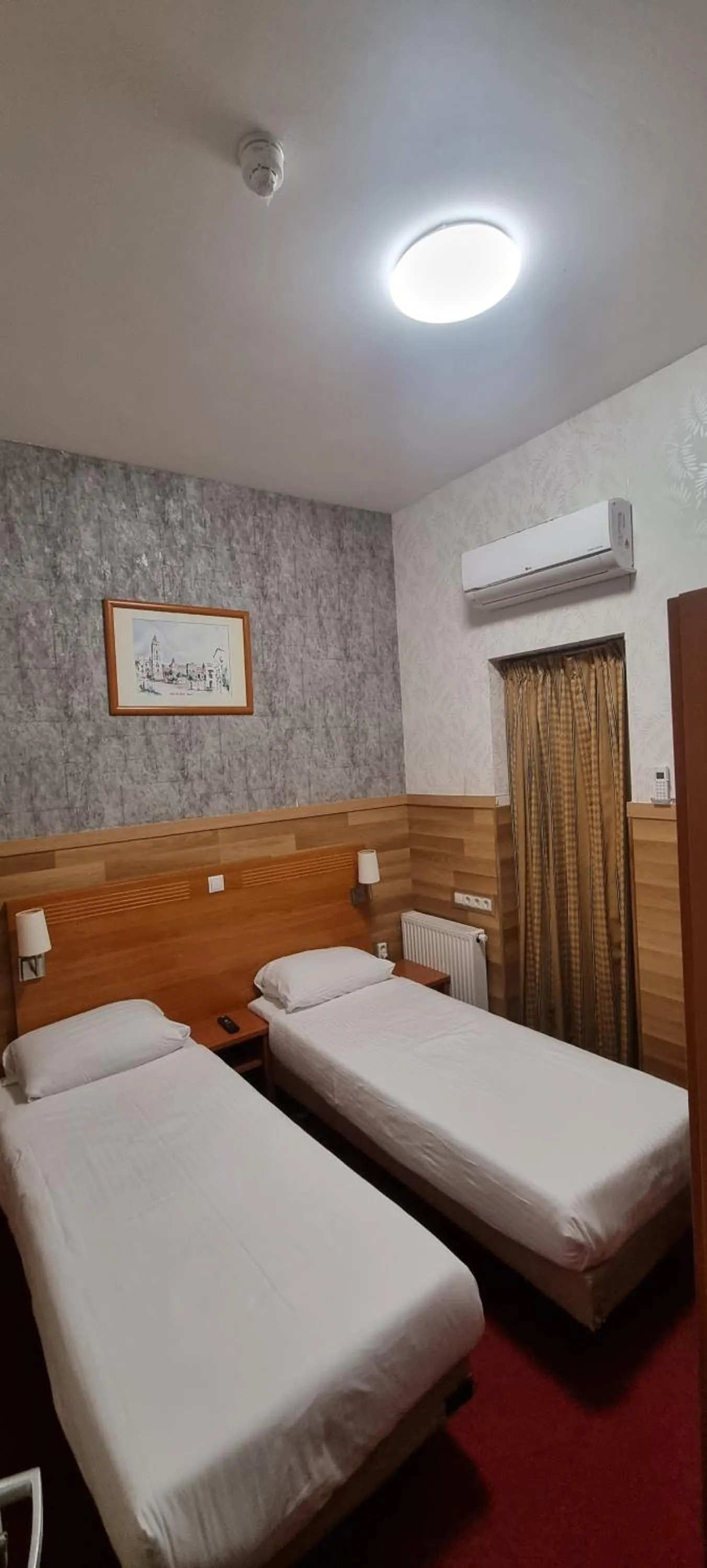 Bedroom, Bed in Hotel Isis