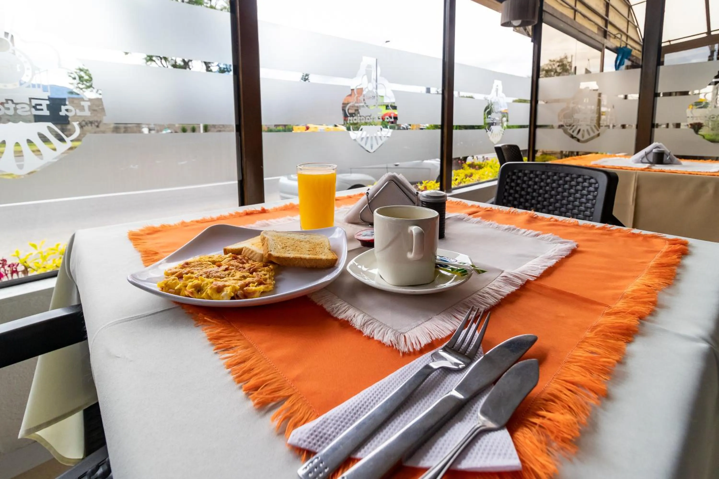 Breakfast in Ayenda 1087 La Estacion