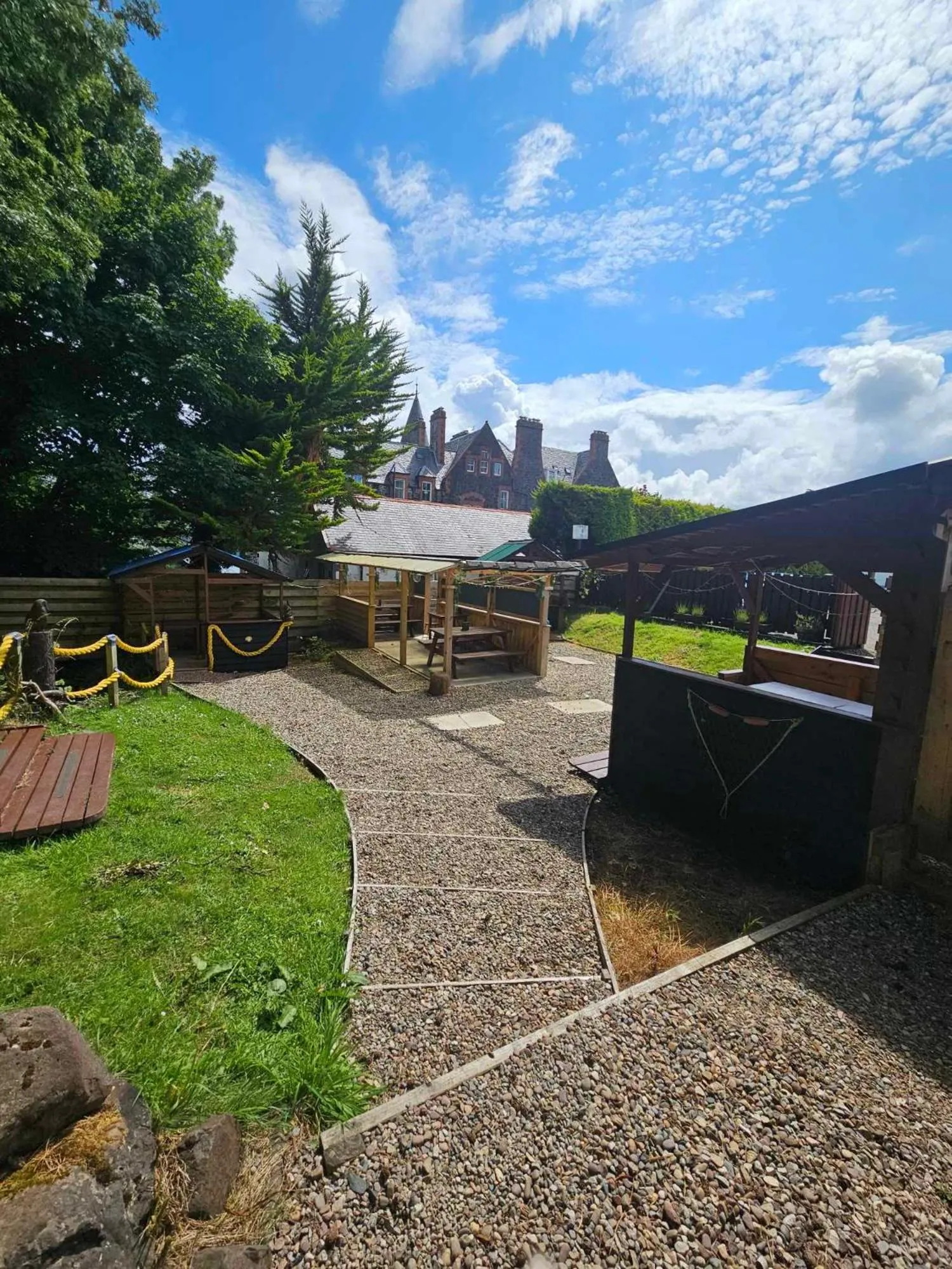 Garden in Park Lodge Hotel