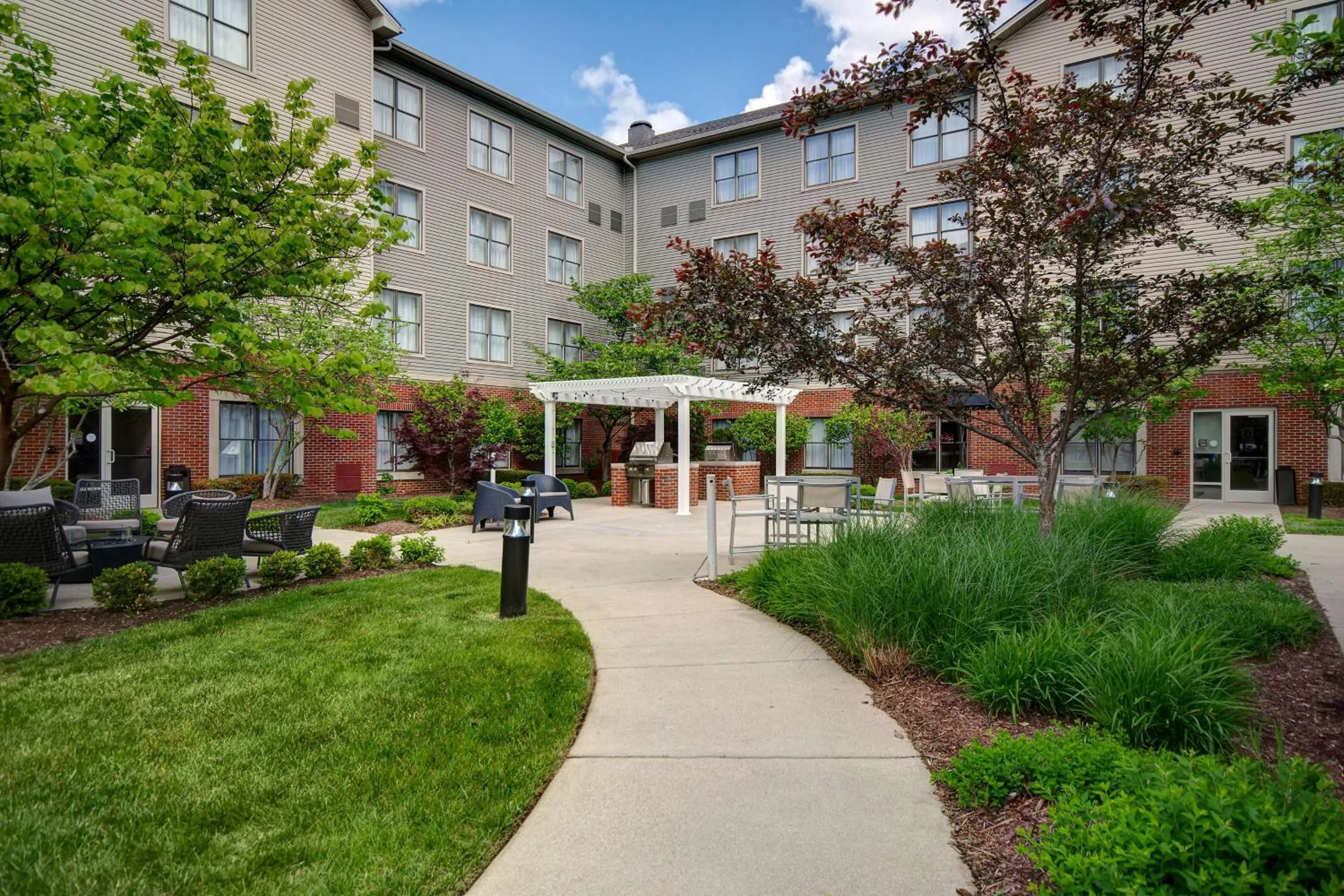 Property building in Homewood Suites by Hilton Lexington-Hamburg