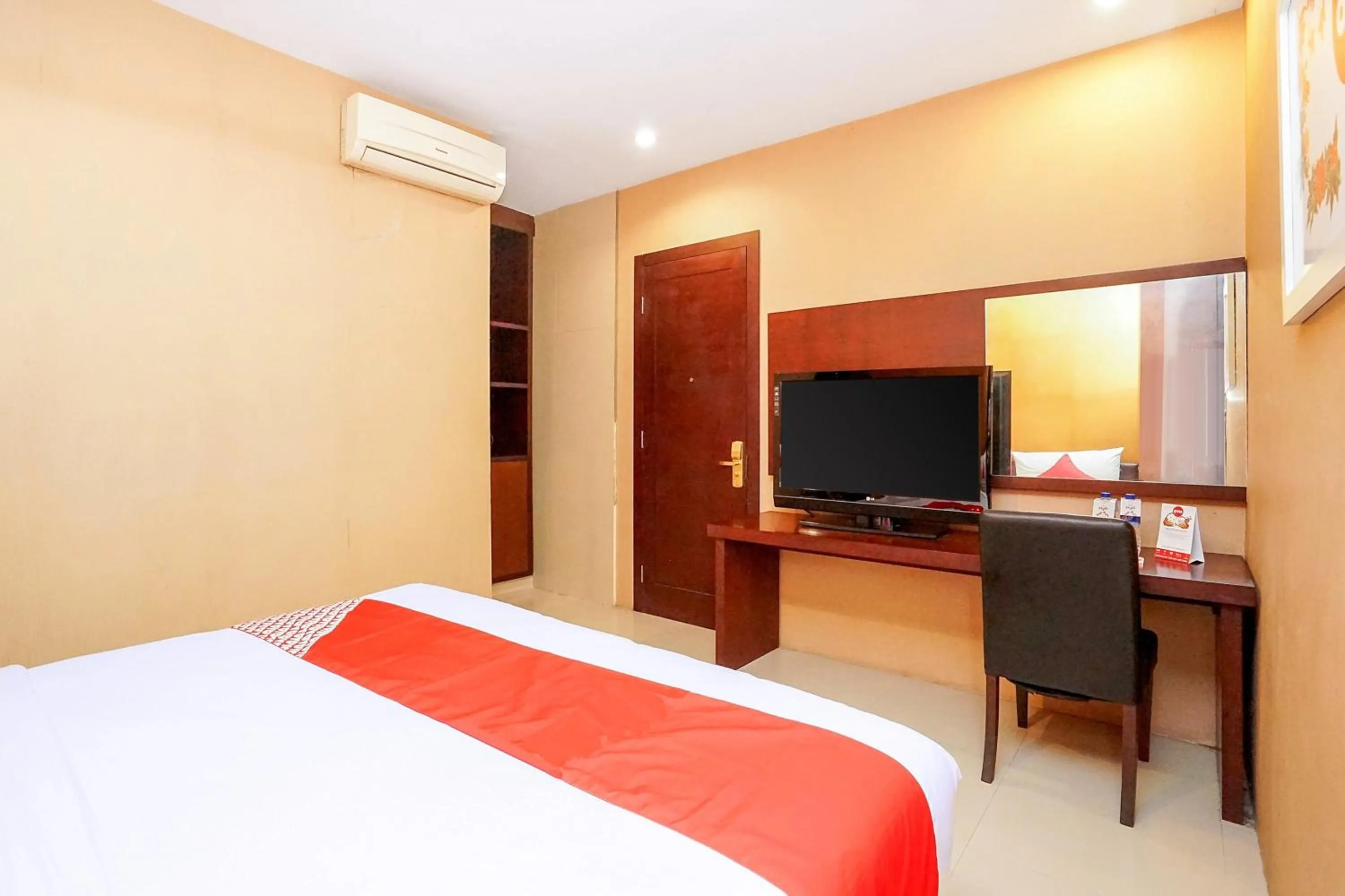 Bedroom in Istana Permata Ngagel