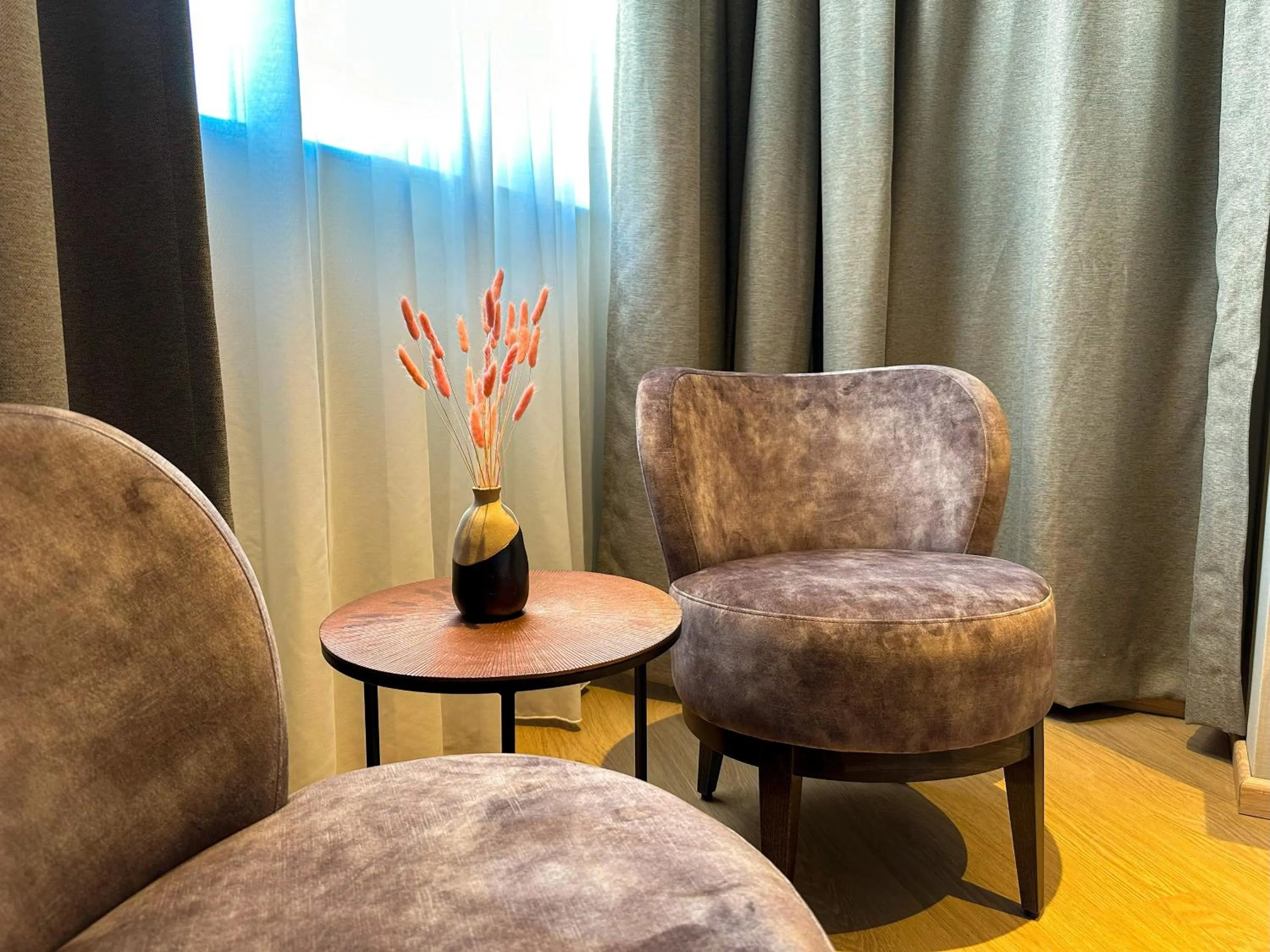 Seating area in Hotel Villa Select