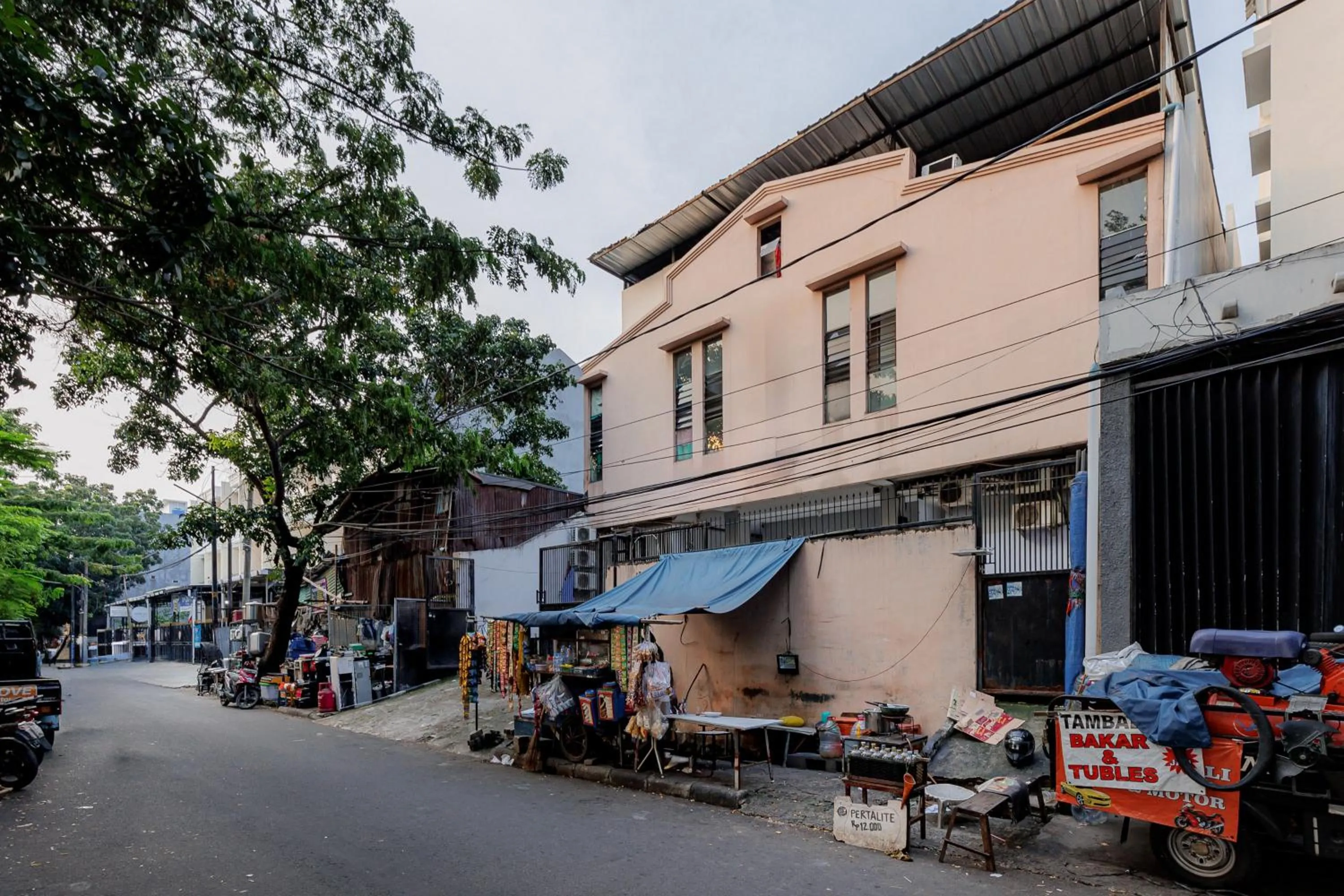 Facade/entrance in RedDoorz near Esa Unggul University Jakarta Campus