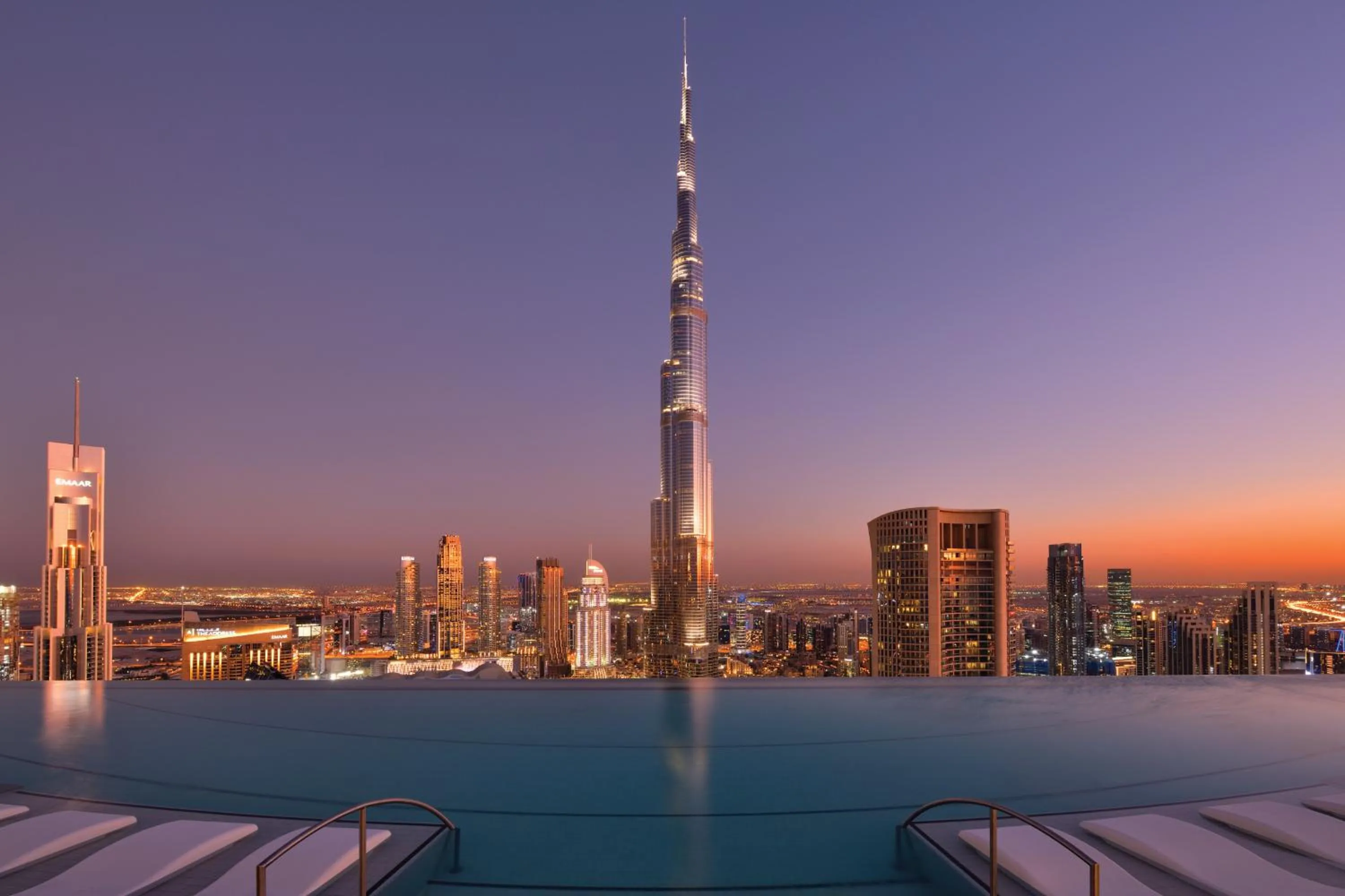 Swimming pool in Address Sky View, Downtown Dubai