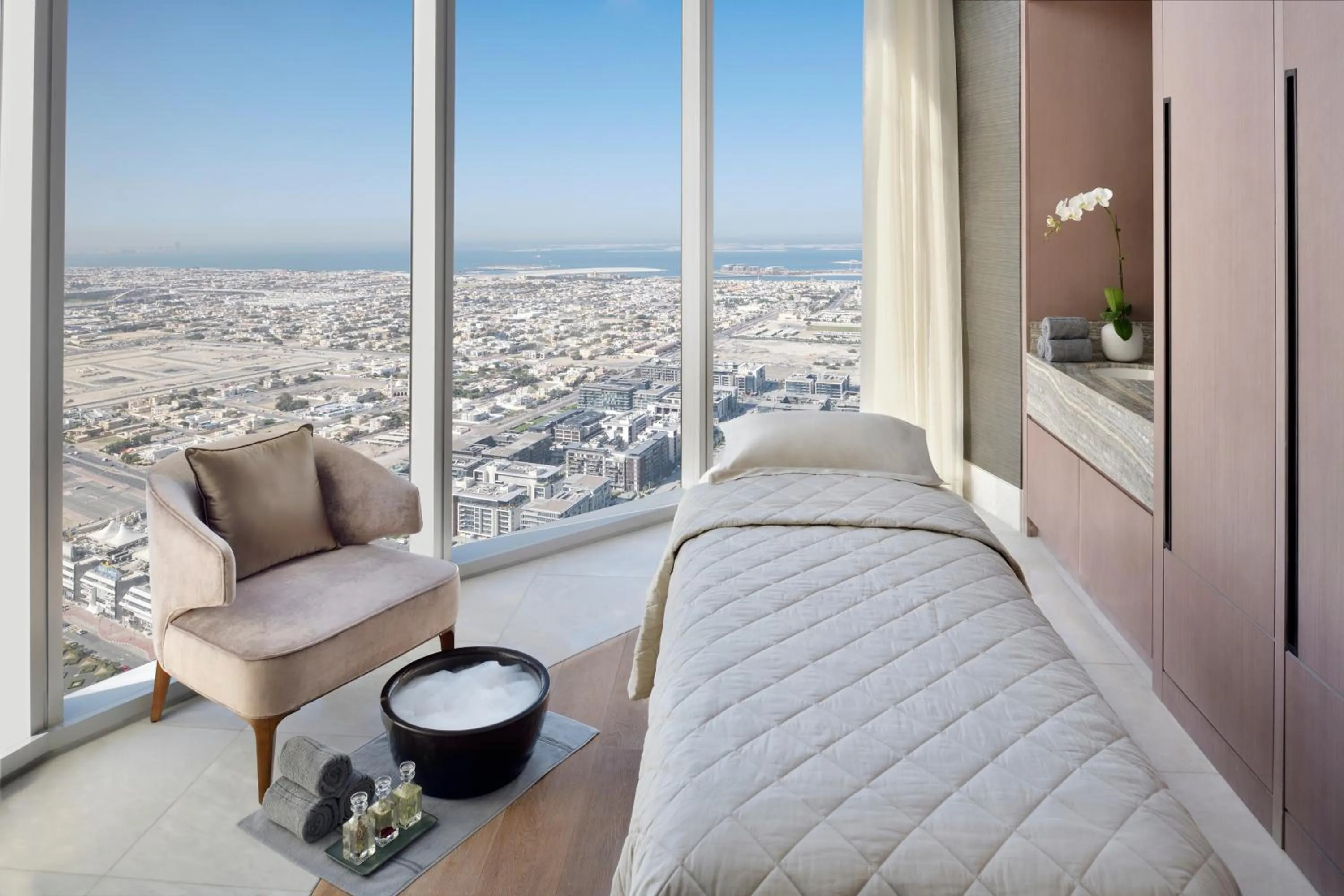 Spa and wellness centre/facilities in Address Sky View, Downtown Dubai