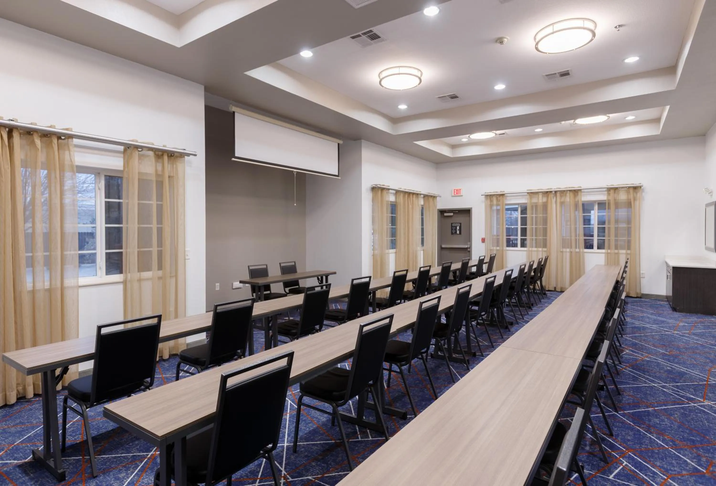 Meeting/conference room in Candlewood Suites San Marcos by IHG