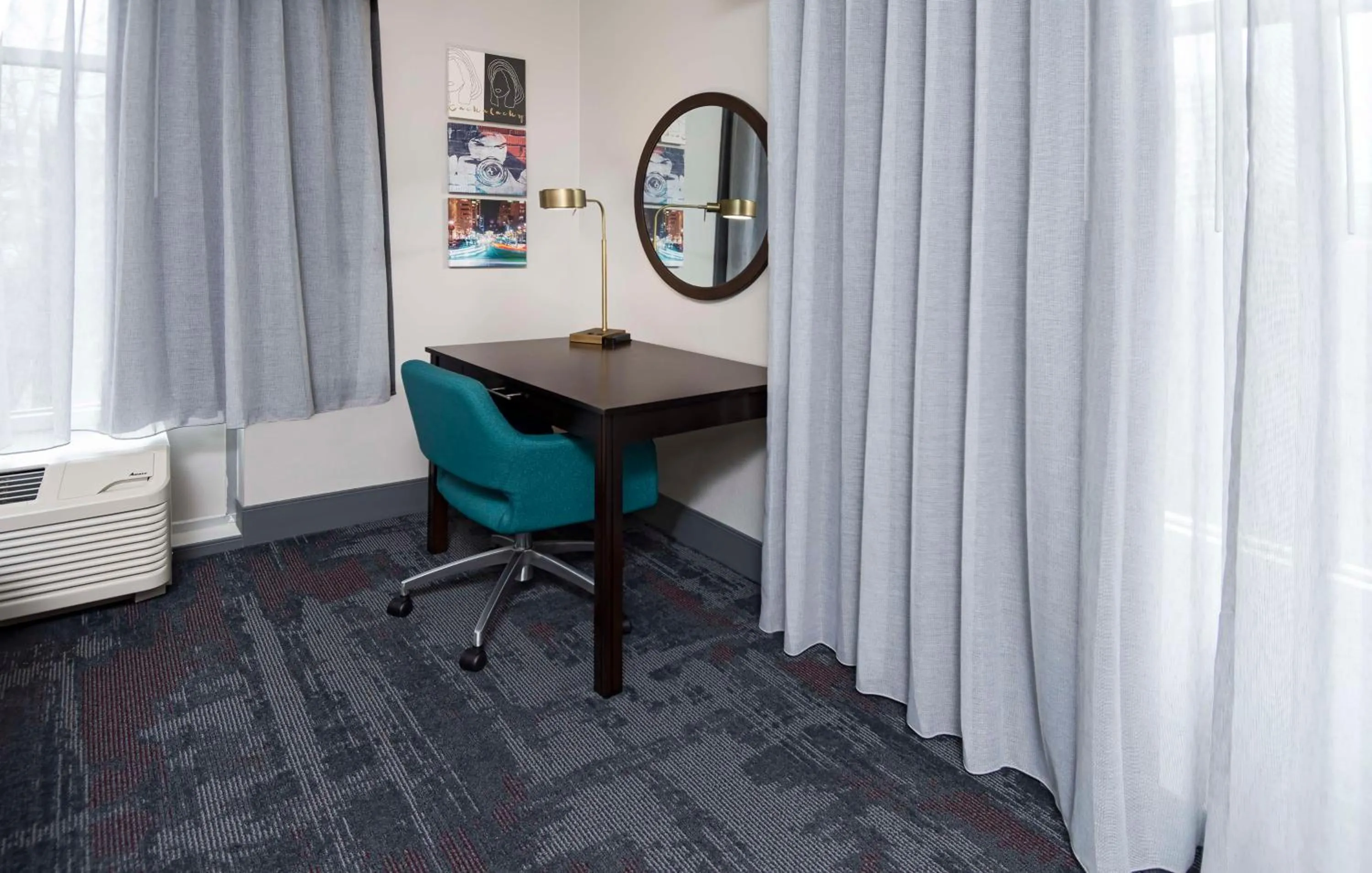 Bedroom in Hampton Inn & Suites - Raleigh Downtown