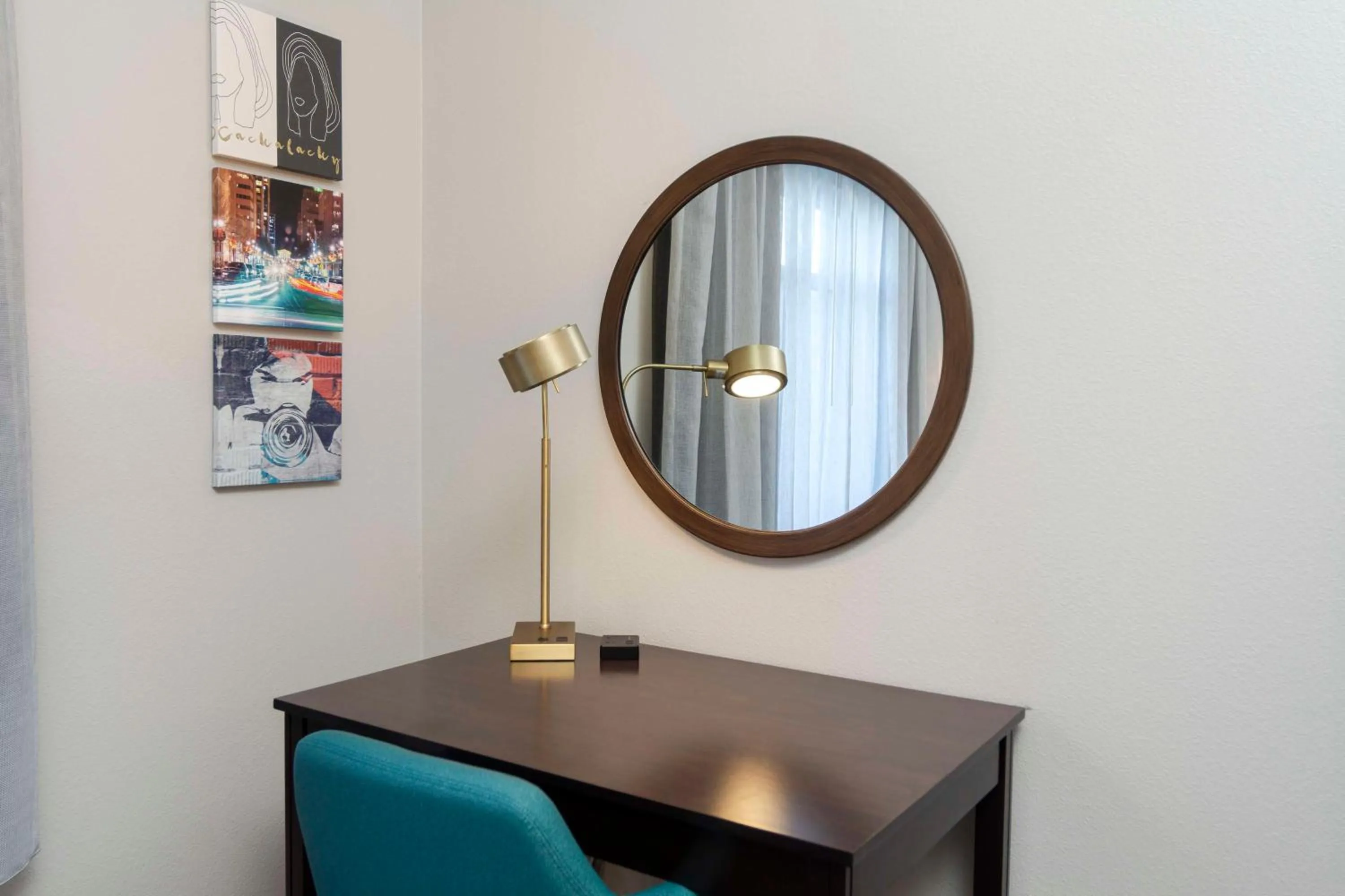 Bedroom in Hampton Inn & Suites - Raleigh Downtown