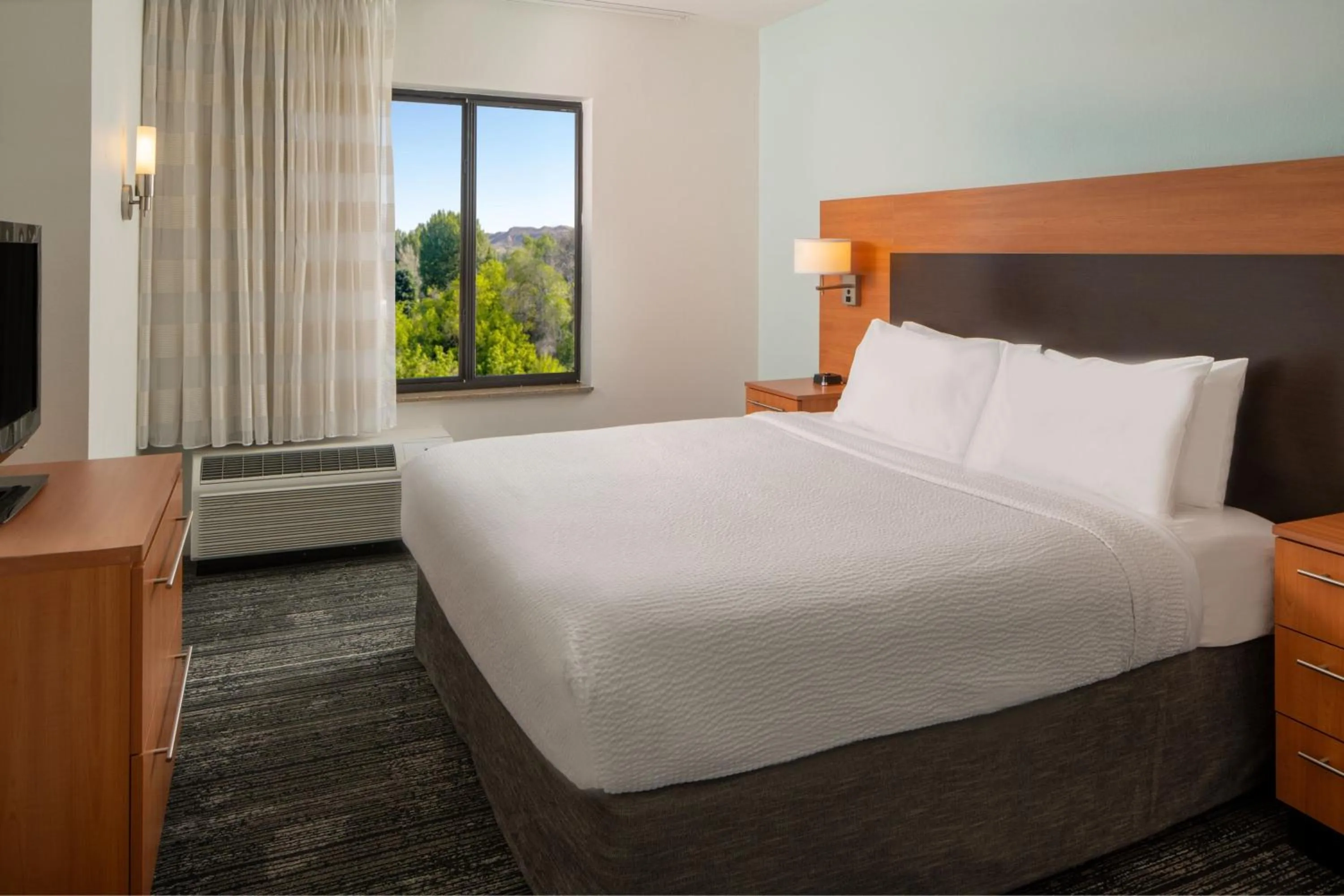 Bedroom, Bed in TownePlace Suites by Marriott Vernal