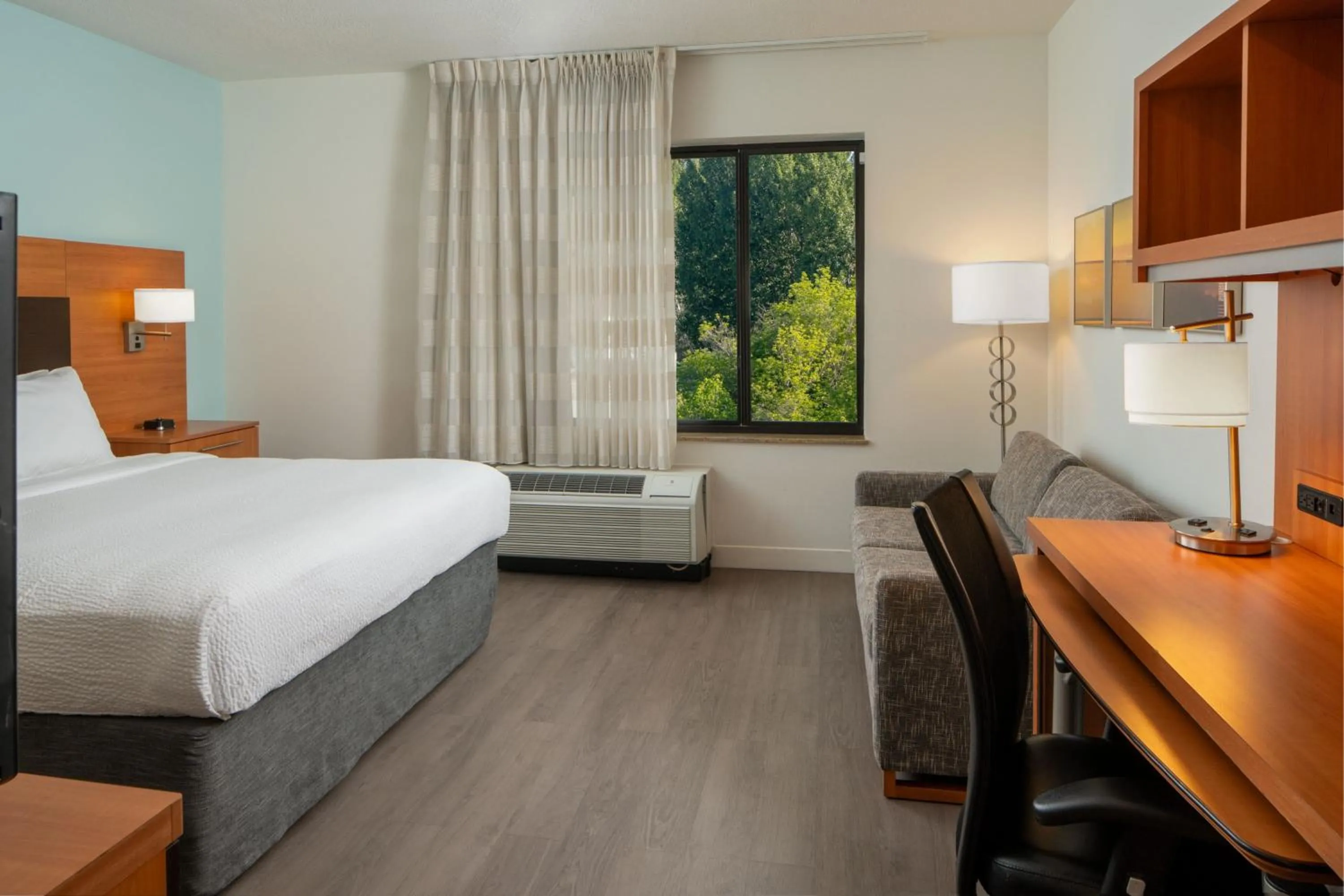 Photo of the whole room, Bed in TownePlace Suites by Marriott Vernal