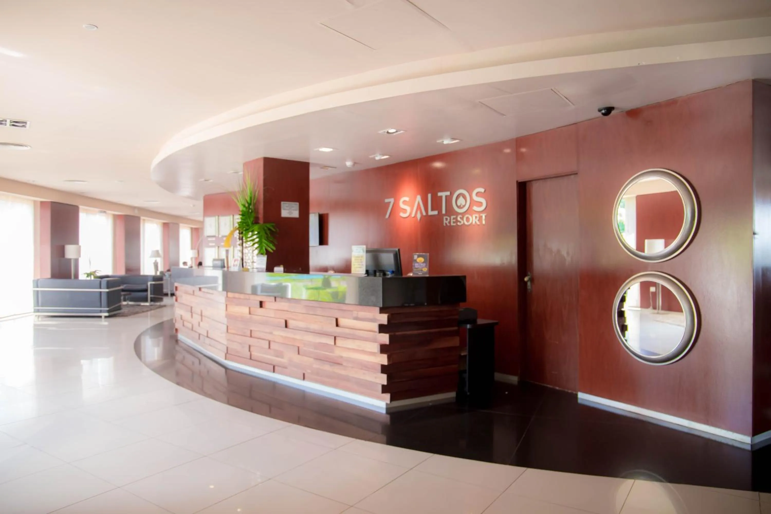 Lobby or reception in 7 Saltos Resort