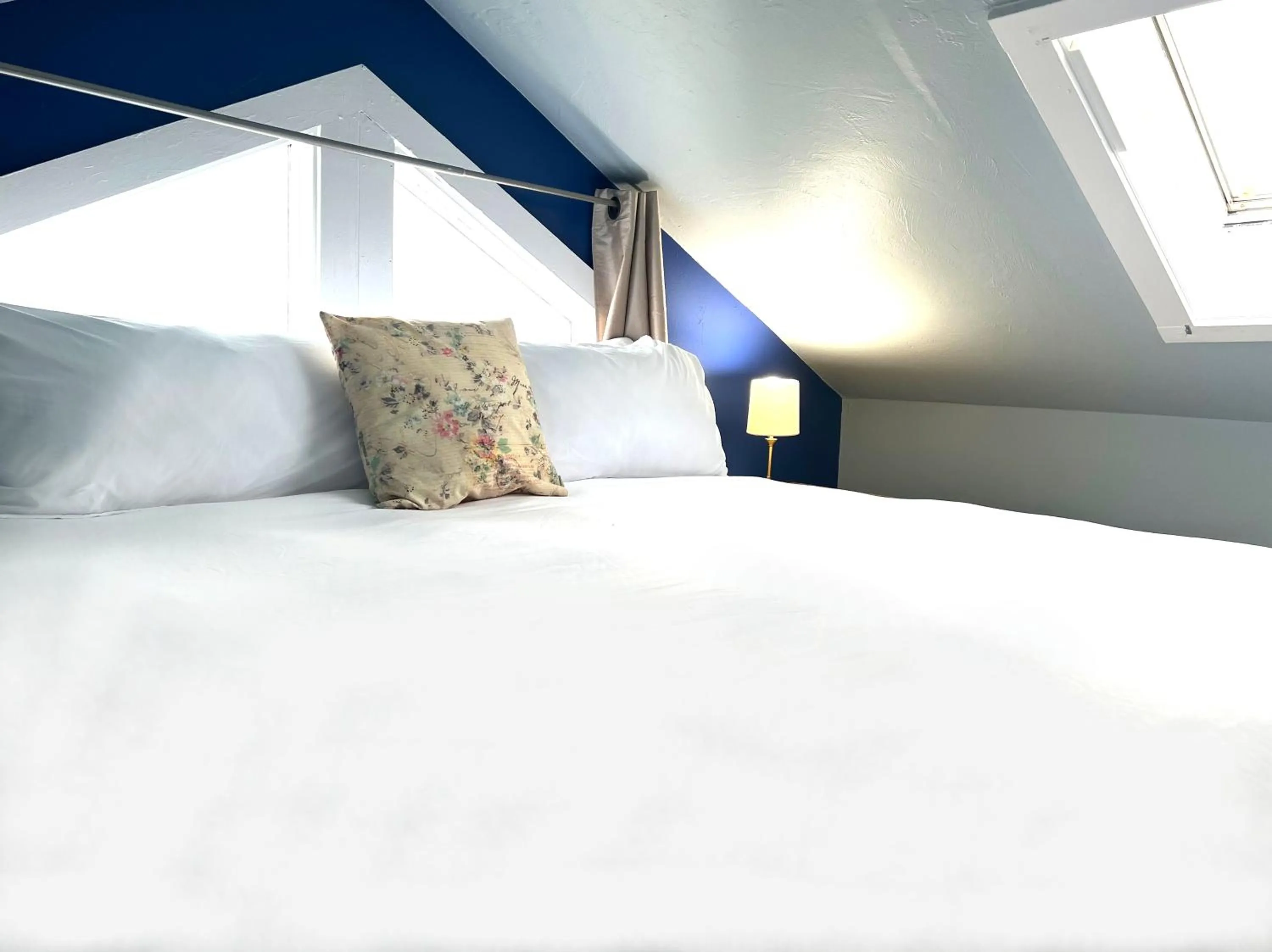 Bed in Lotus Provincetown