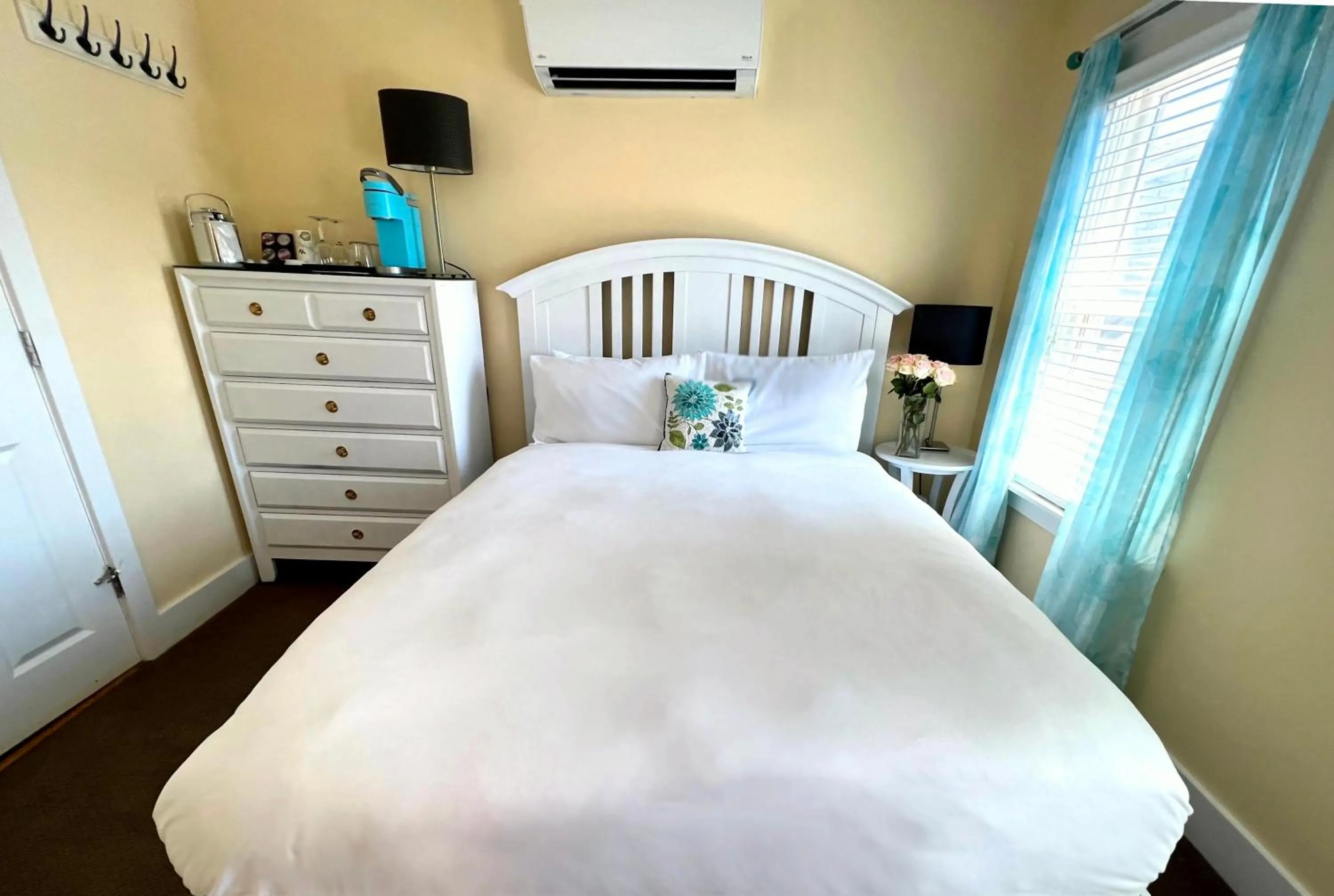 Bed in Lotus Provincetown