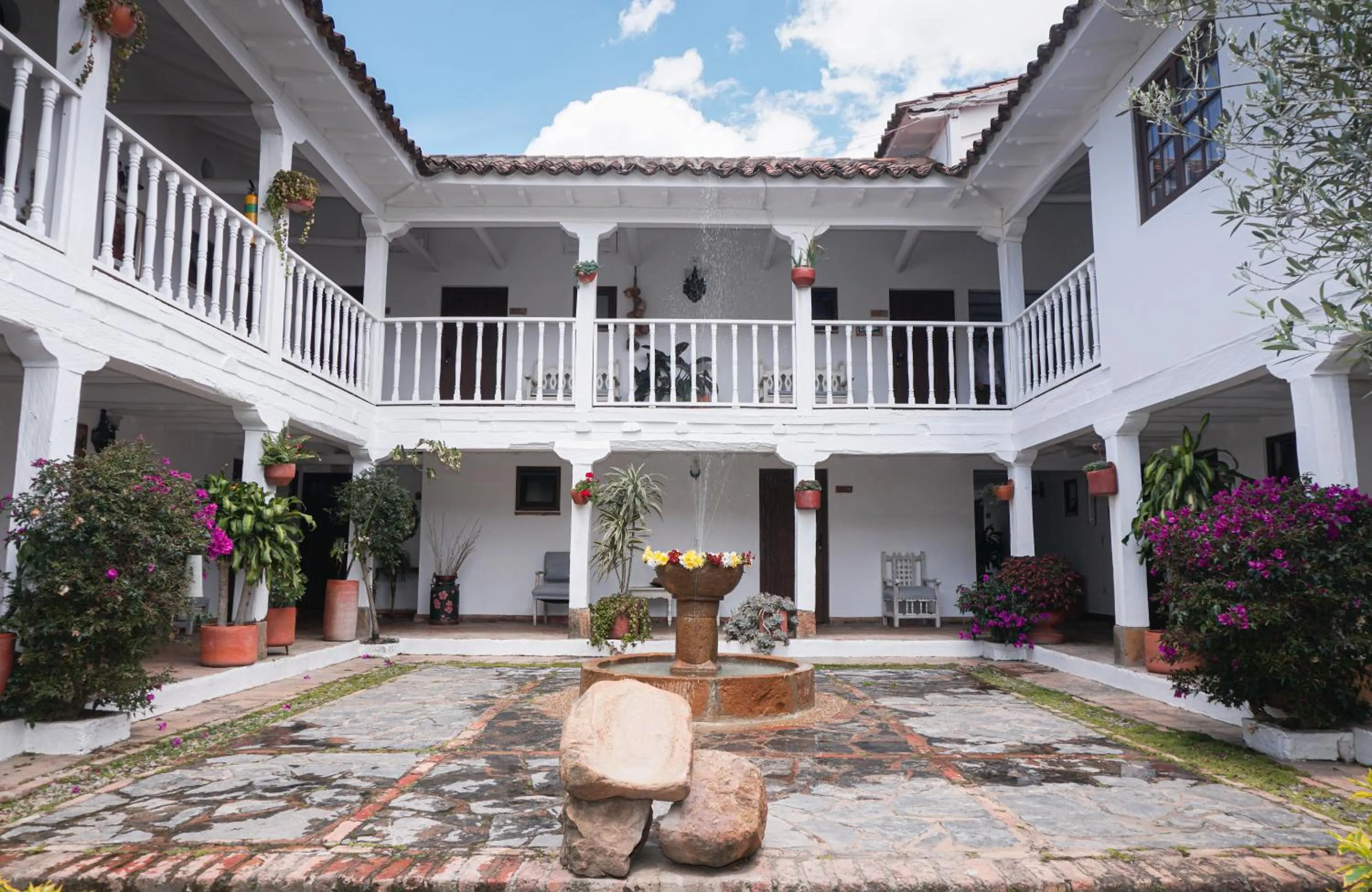 Inner courtyard view in Hotel y Spa Getsemani