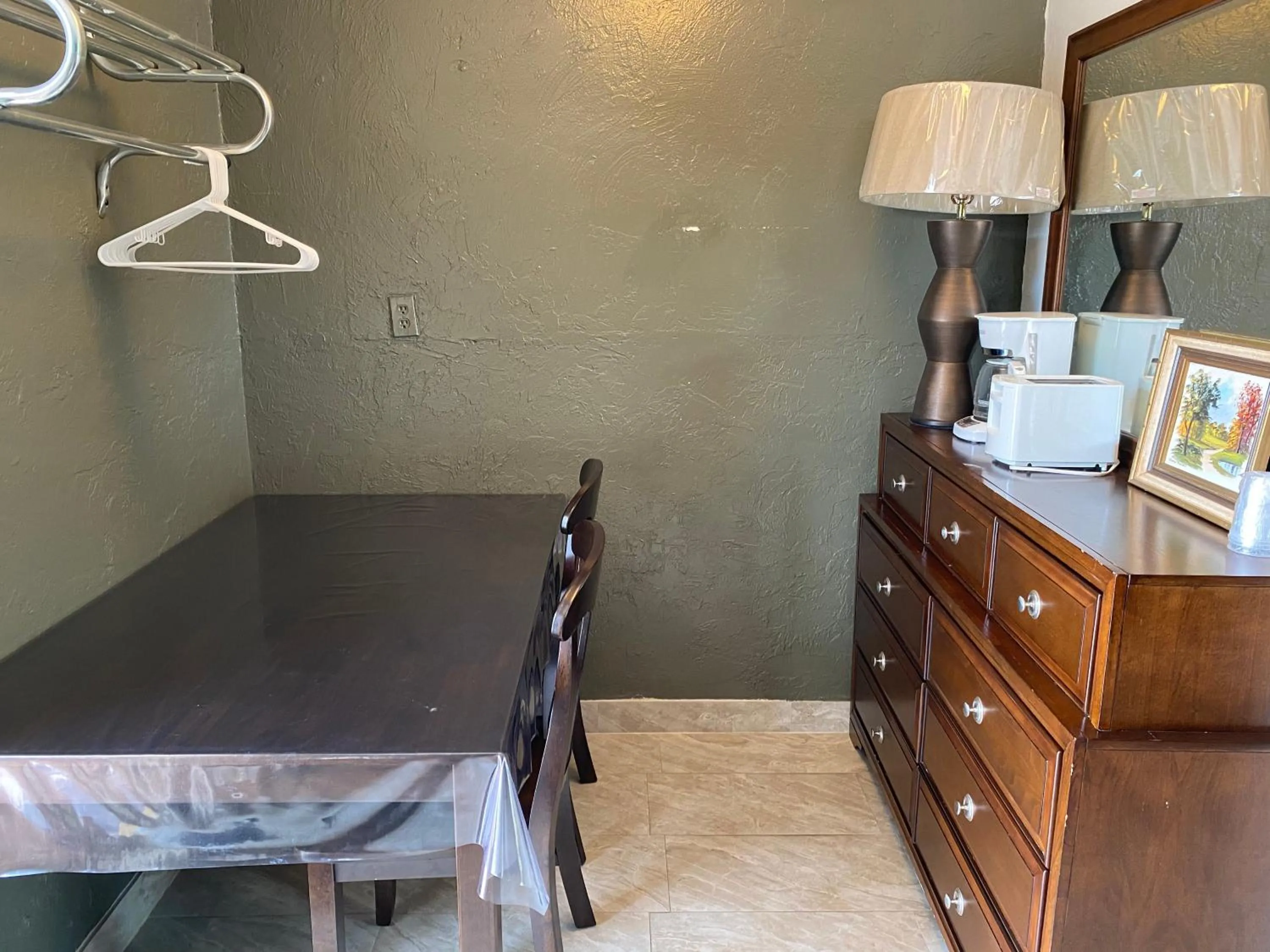 Bed in Glades Motel - Naples