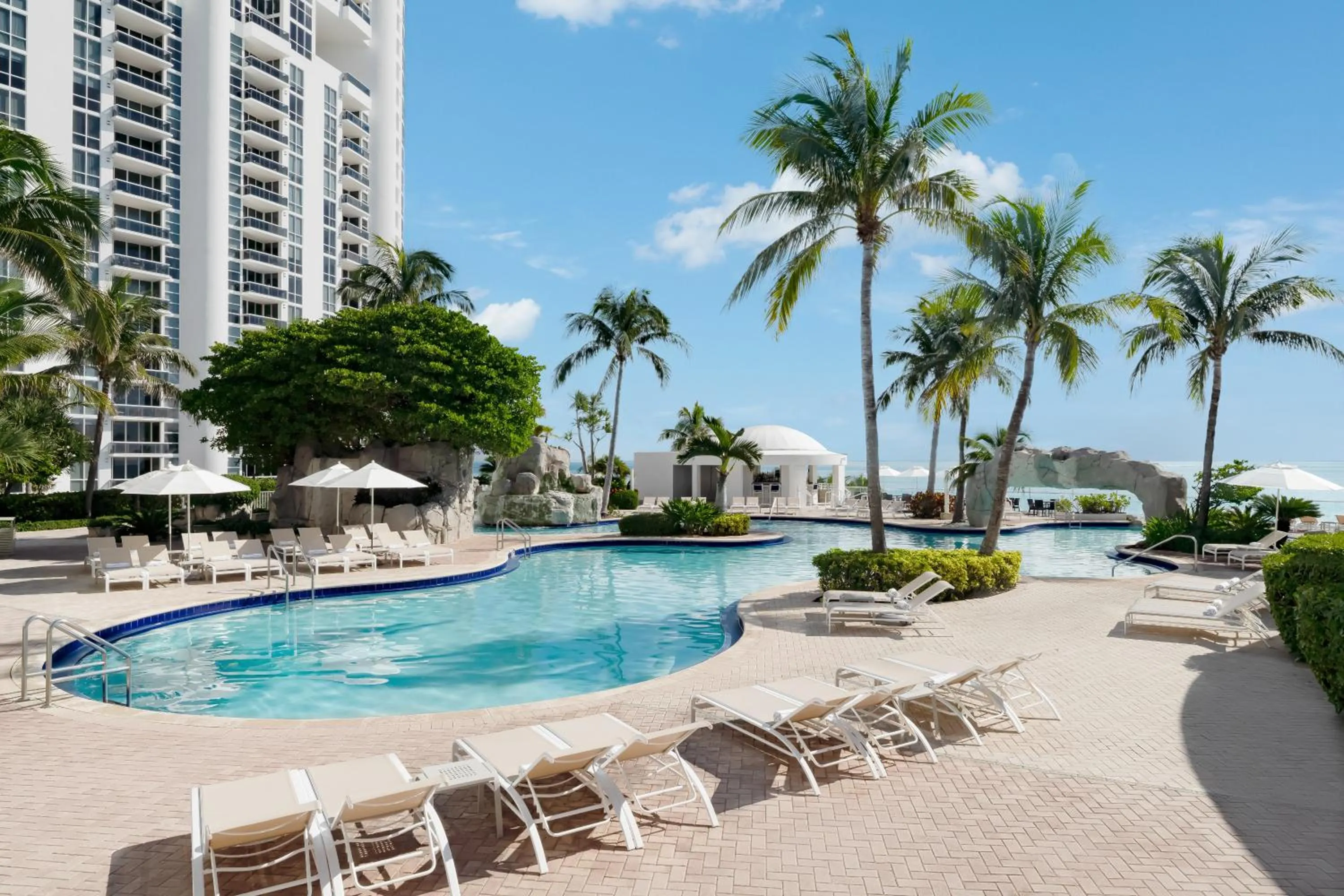 Pool view in Trump International Beach Resort - Sunny Isles Beach