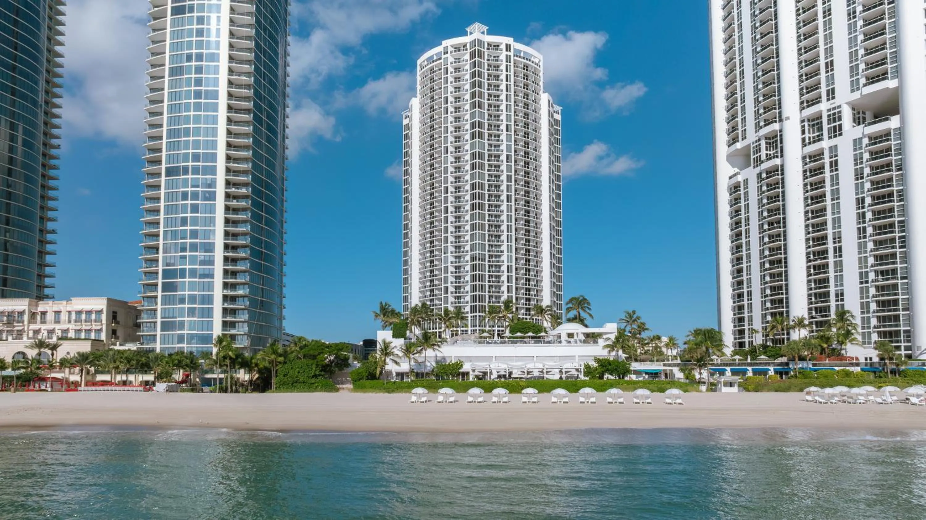 Property building in Trump International Beach Resort - Sunny Isles Beach