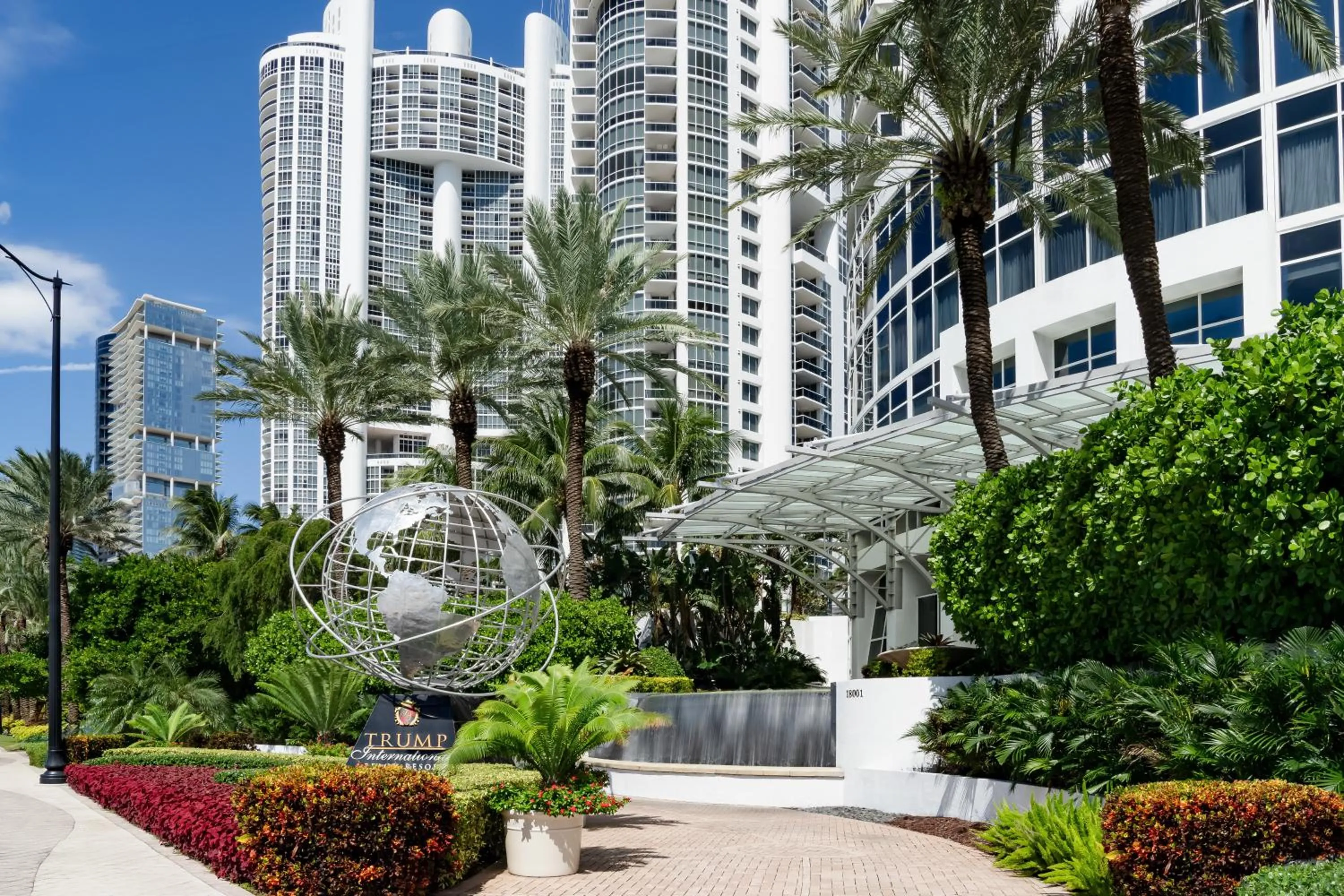 Facade/entrance in Trump International Beach Resort - Sunny Isles Beach