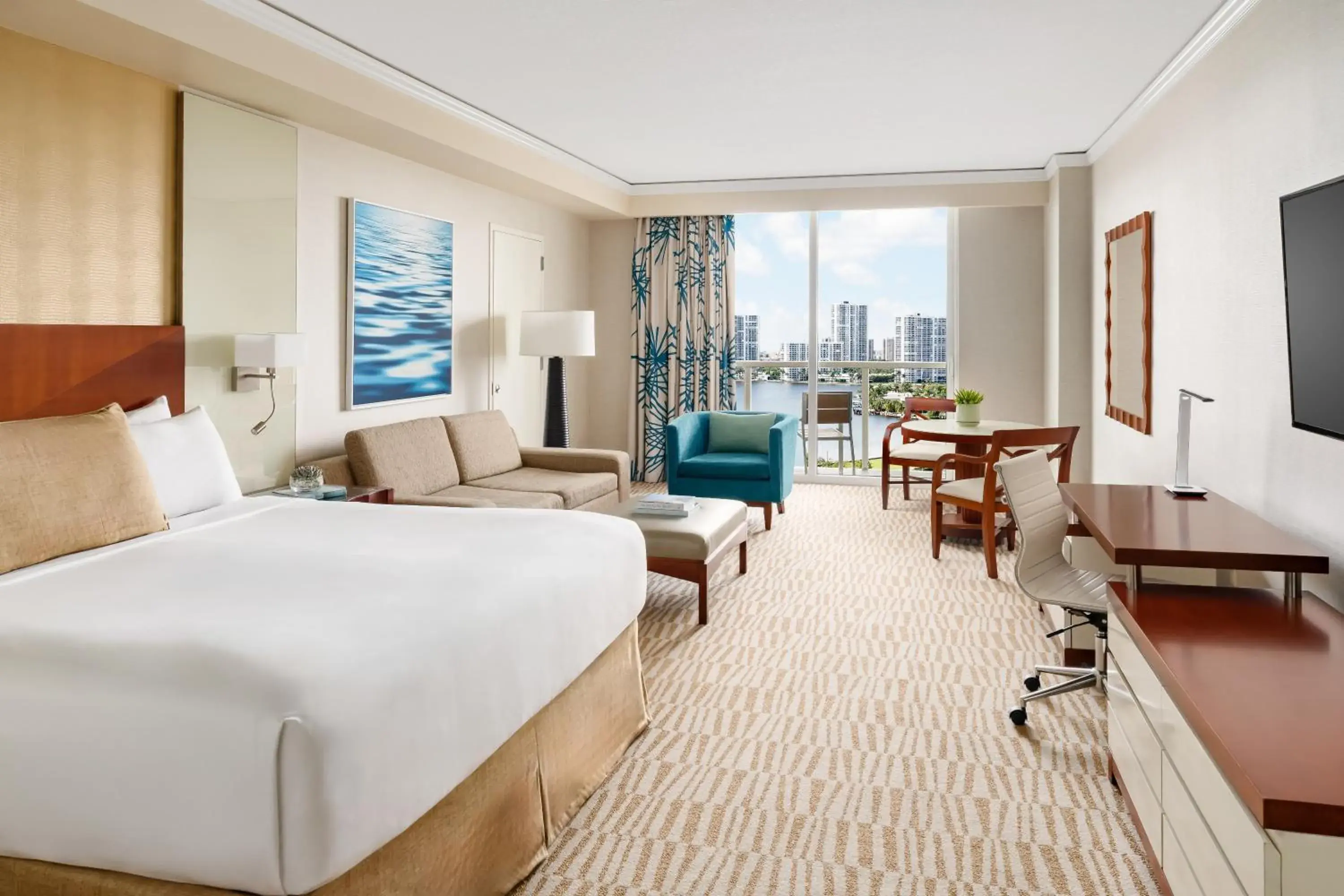 Junior Suite with Bay View in Trump International Beach Resort - Sunny Isles Beach Junior Suite with Bay View in Trump International Beach Resort - Sunny Isles Beach