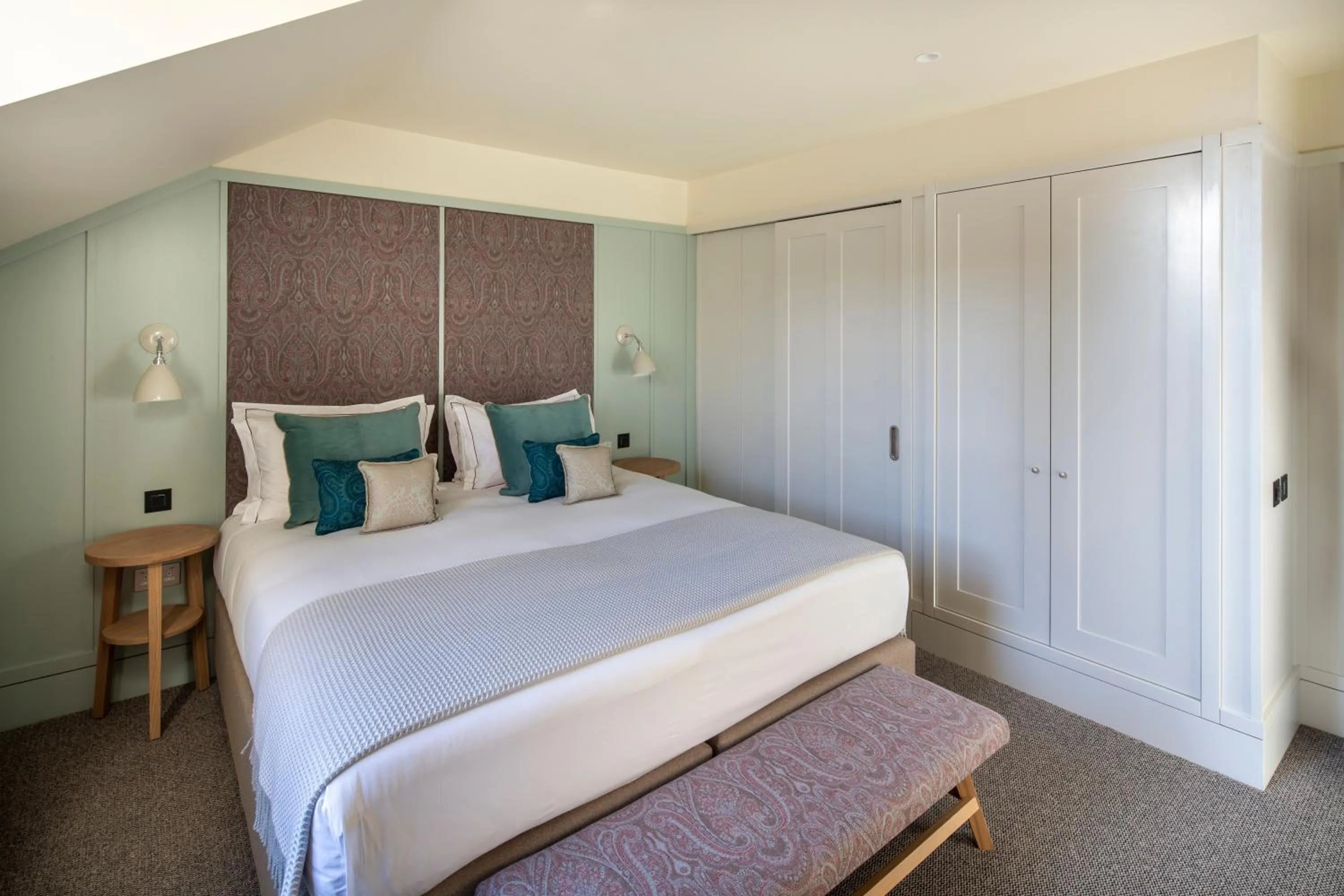 Bedroom, Bed in Abbey Strand Apartments, at Holyrood