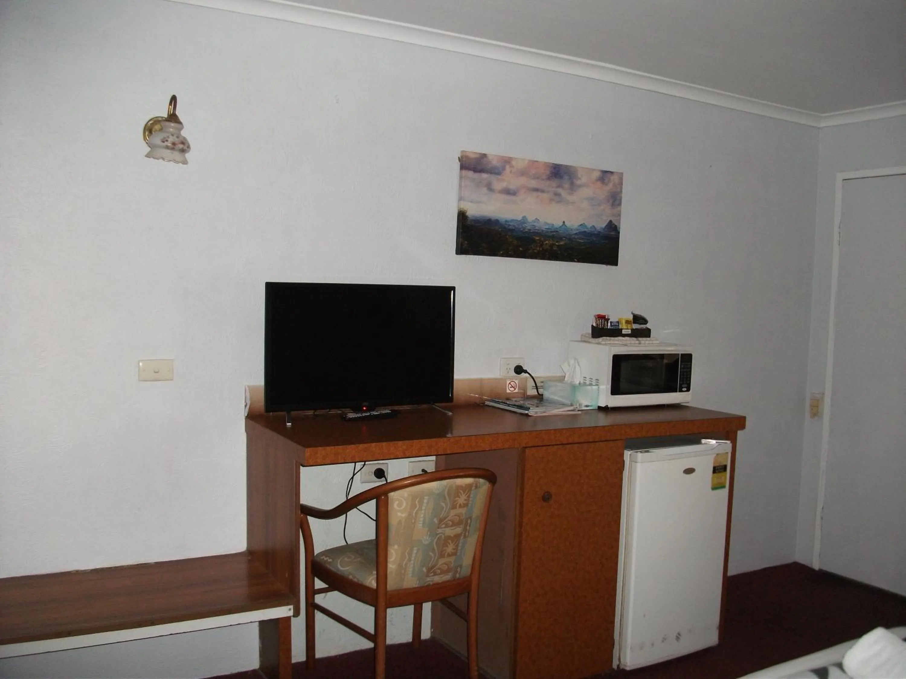 Beerwah Glasshouse Motel