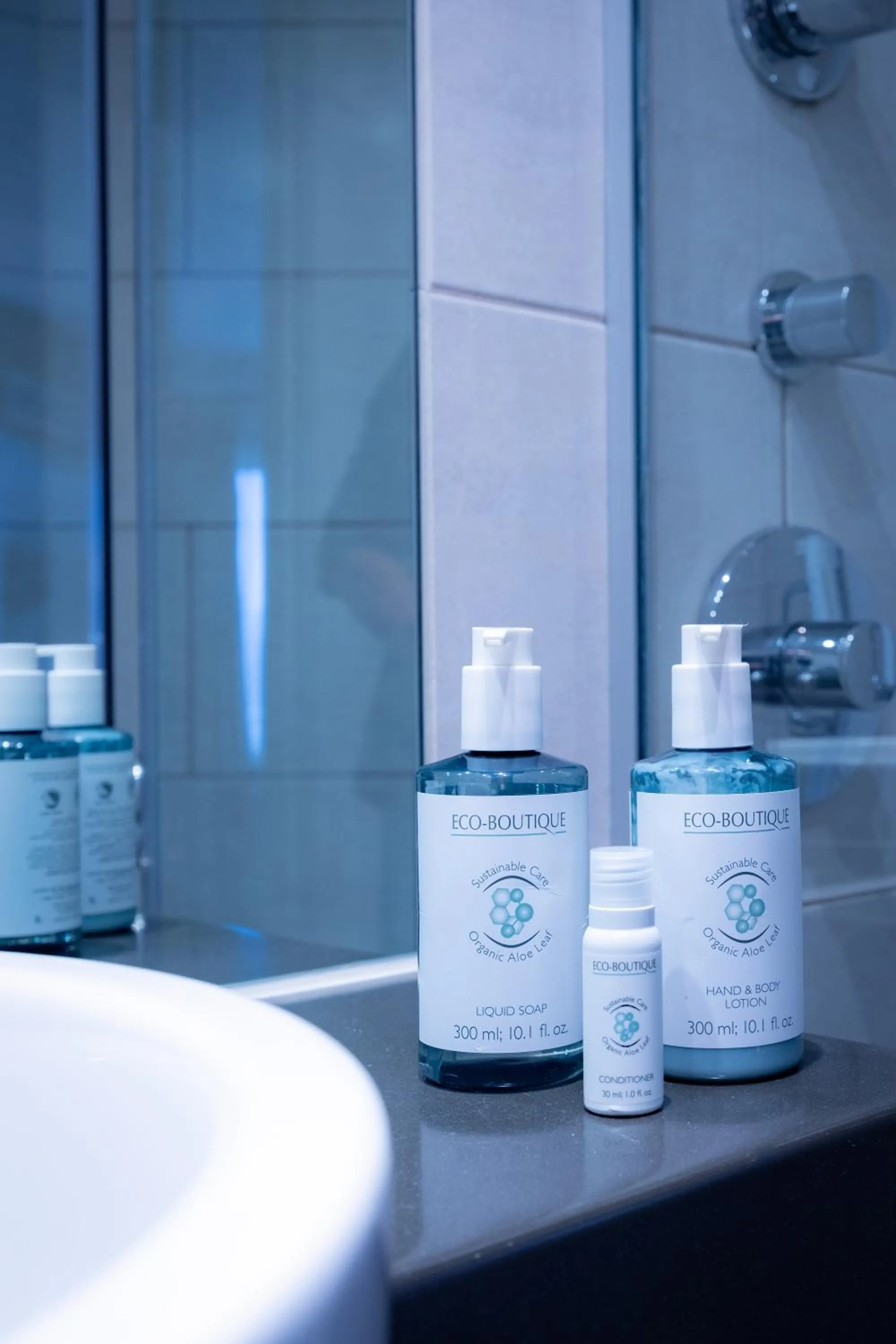 Bathroom in Bermondsey Square Hotel - A Bespoke Hotel