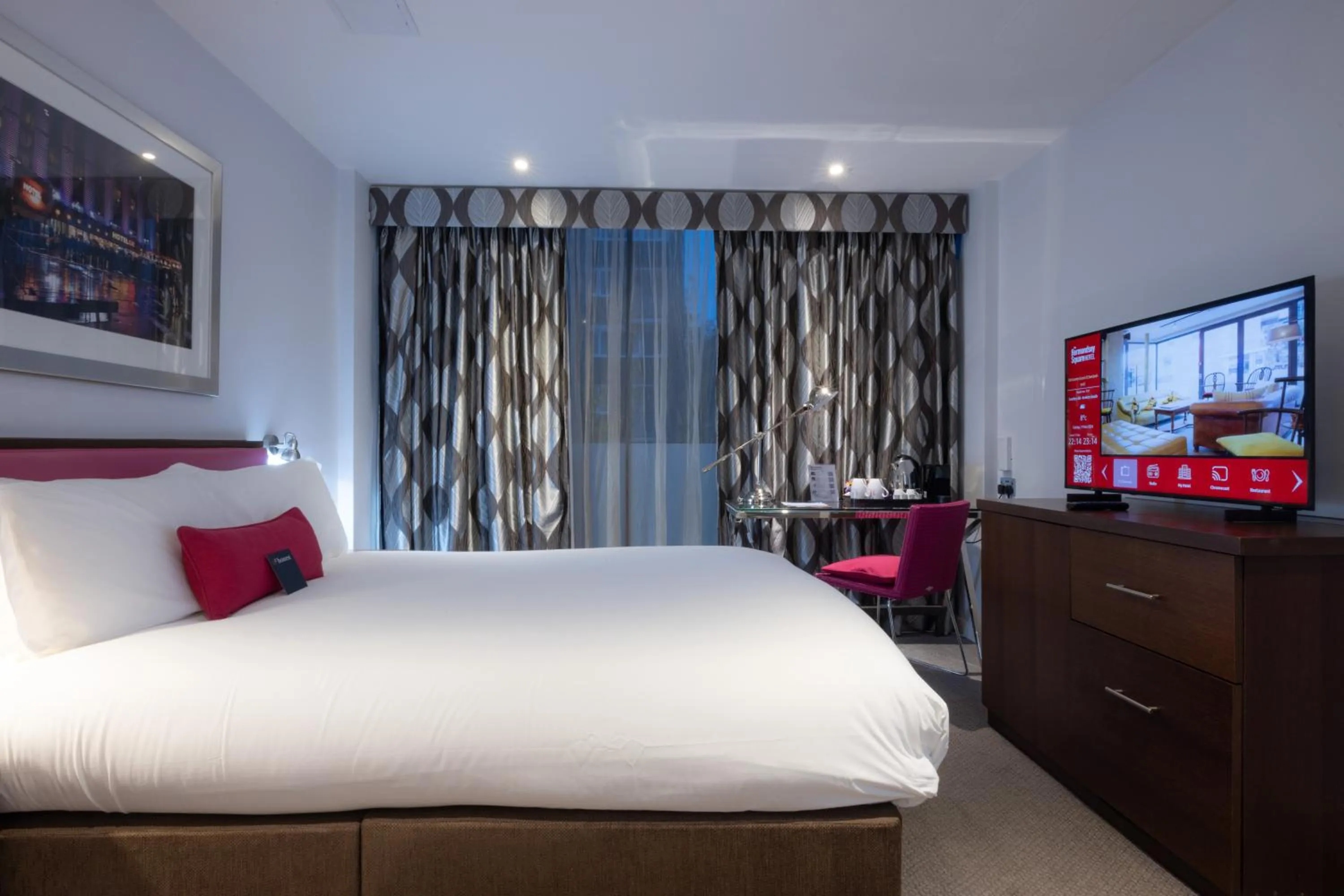 Bedroom, Bed in Bermondsey Square Hotel - A Bespoke Hotel