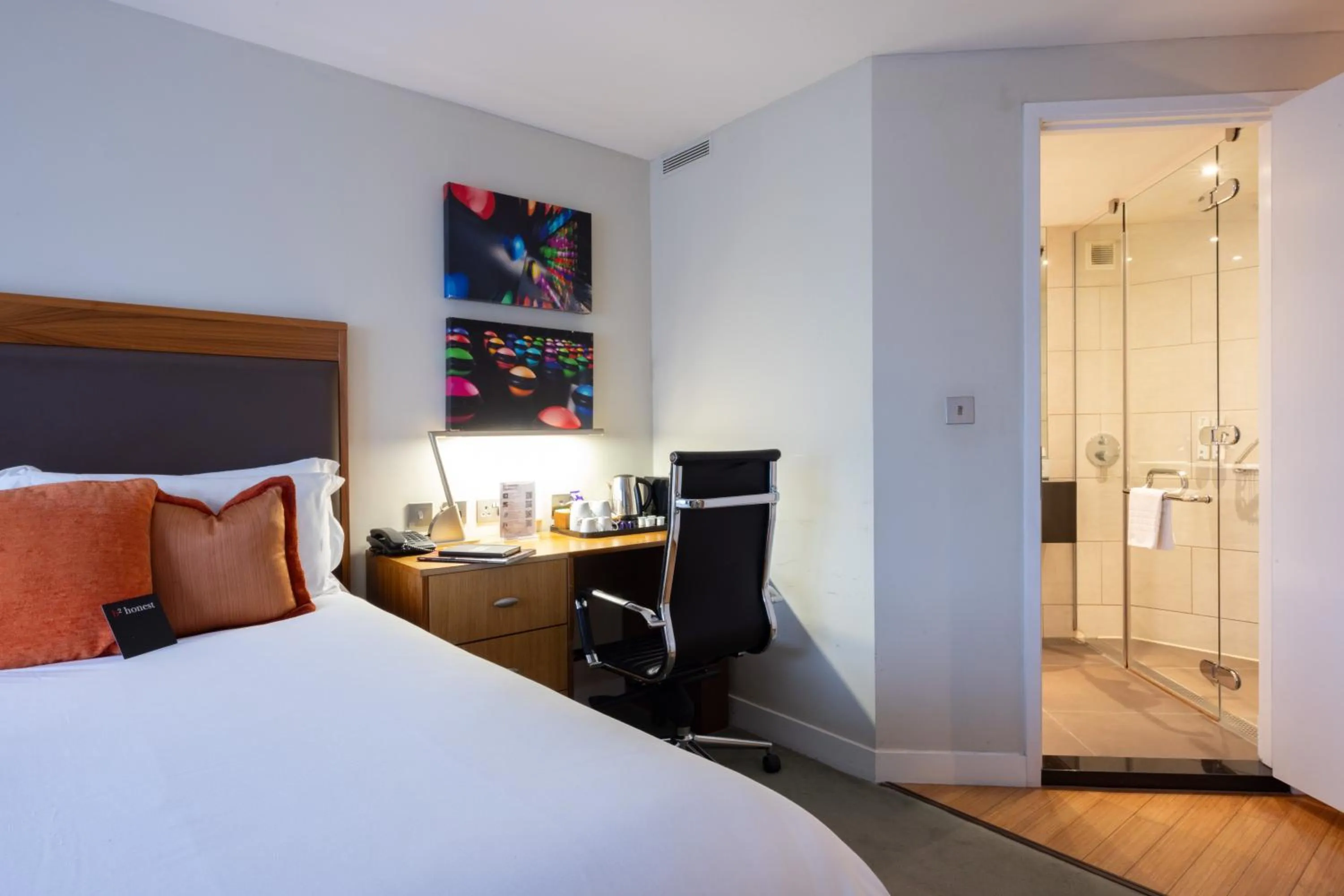 Bedroom, Bed in Bermondsey Square Hotel - A Bespoke Hotel