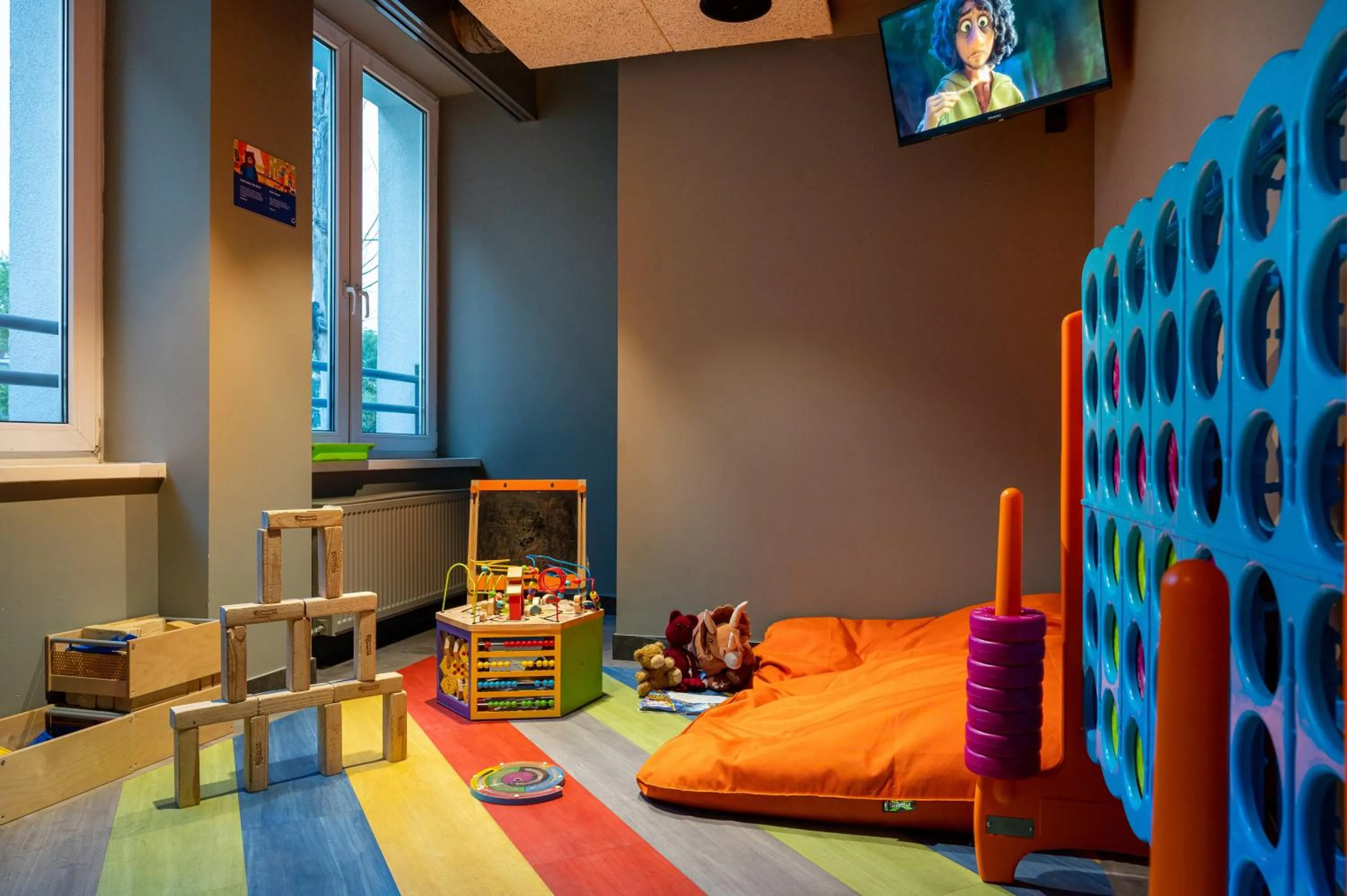 children, Bed in a&o Warszawa Wola