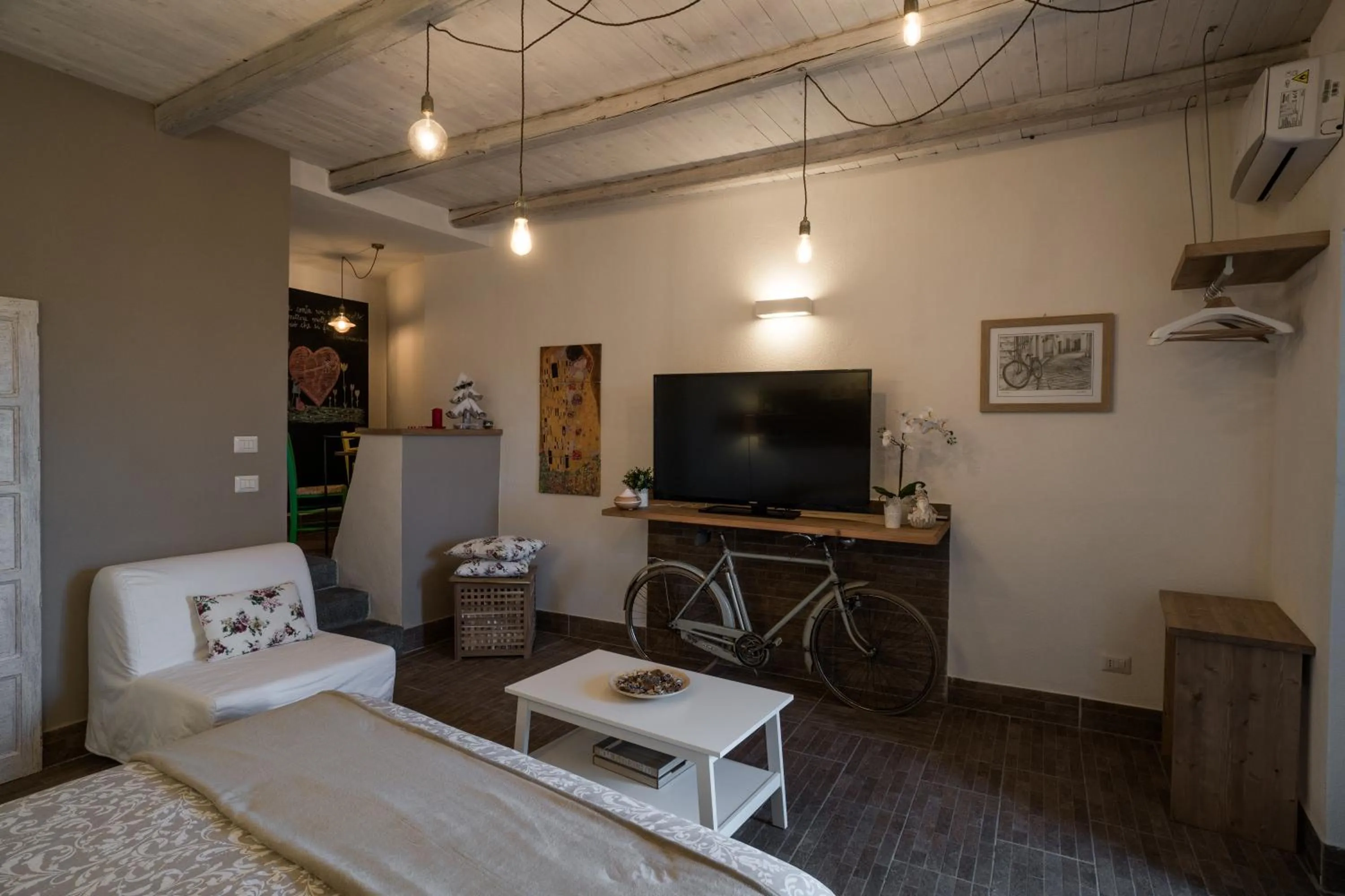 TV and multimedia in B&B La Casetta