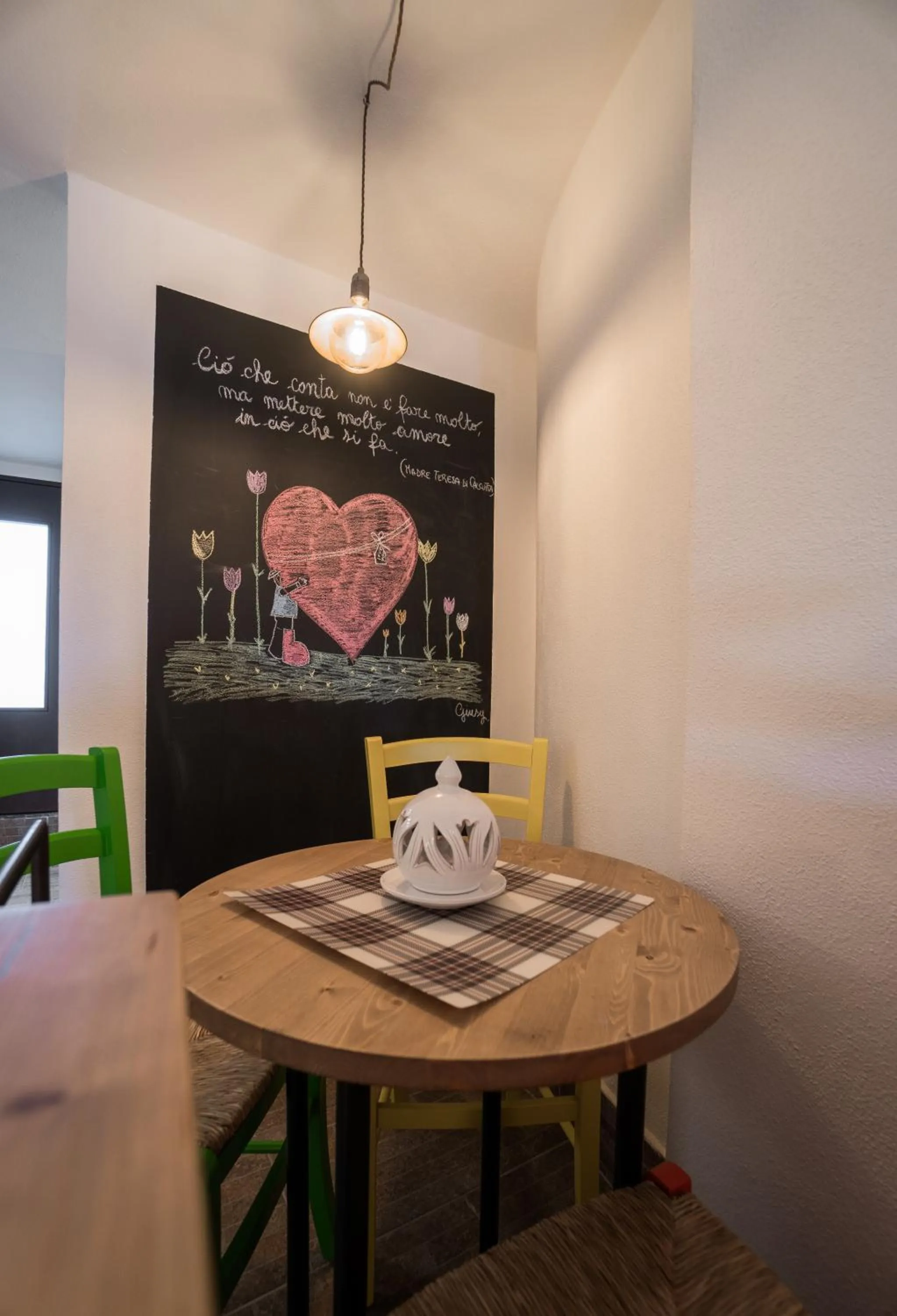 Dining area in B&B La Casetta